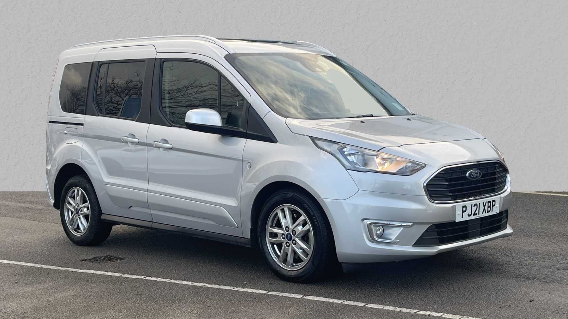 Main listing image - Ford Tourneo Connect