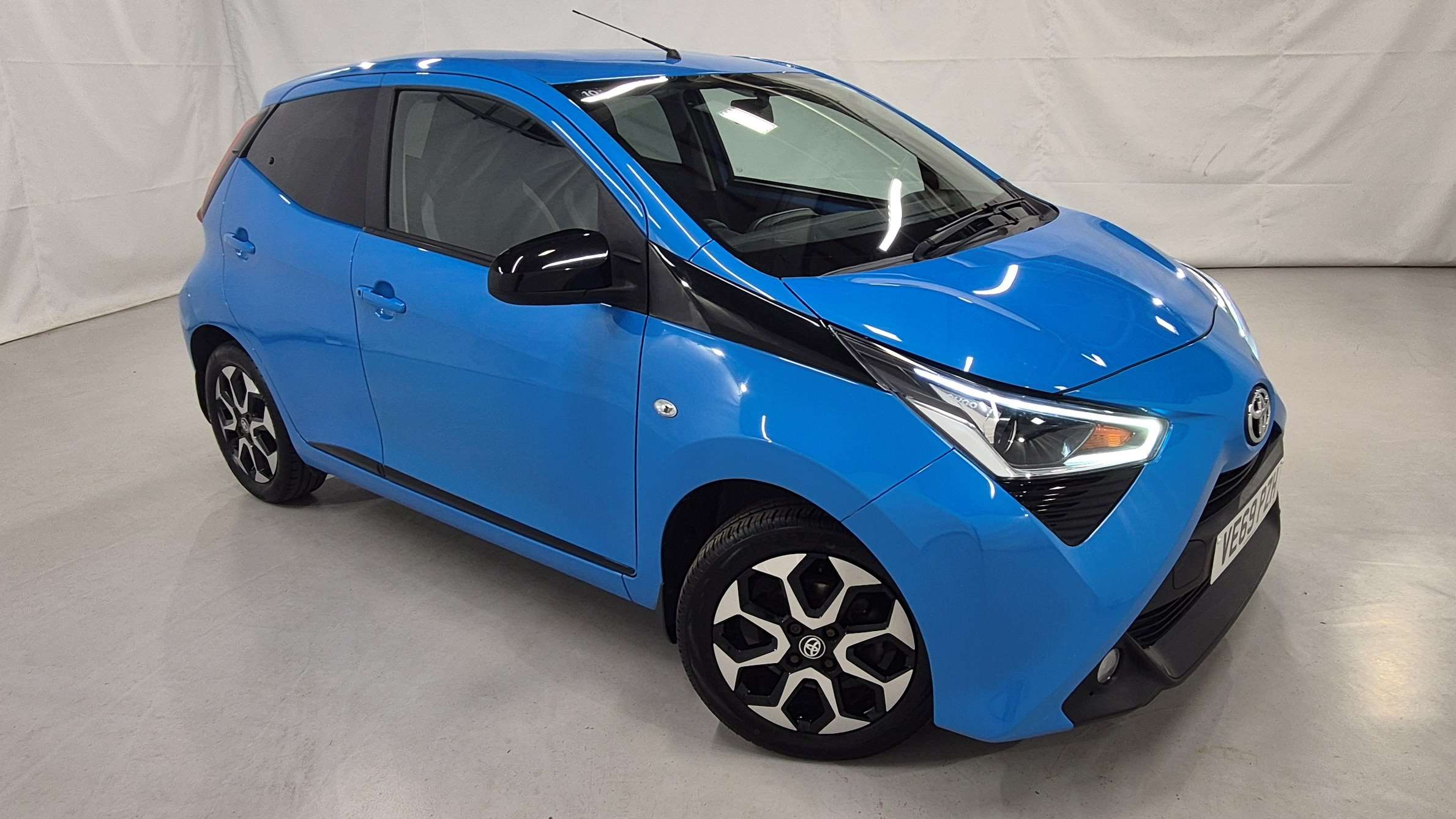 Main listing image - Toyota Aygo