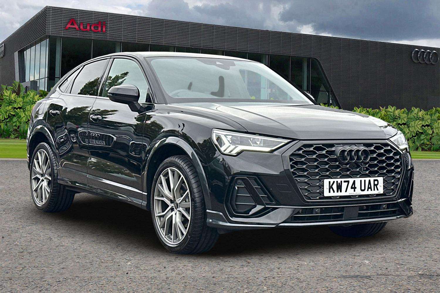 Main listing image - Audi Q3