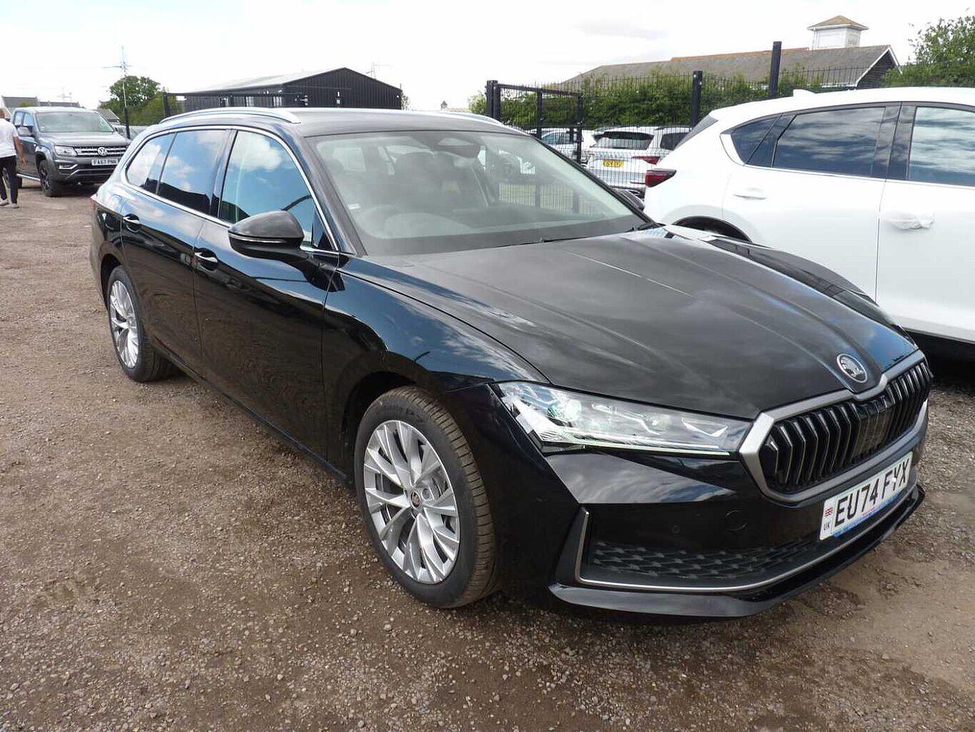 Main listing image - Skoda Superb Estate