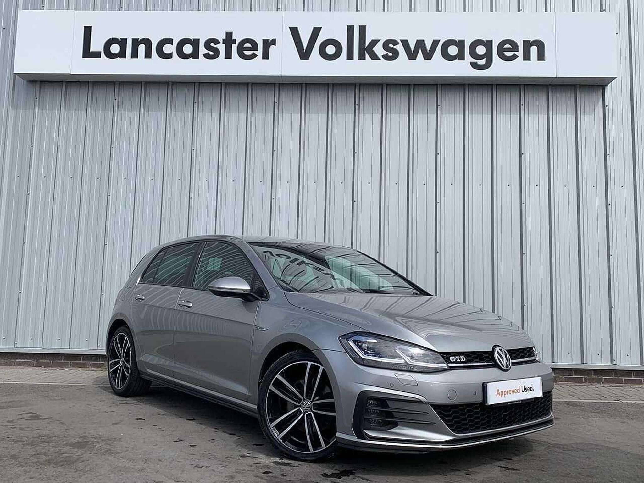 Main listing image - Volkswagen Golf
