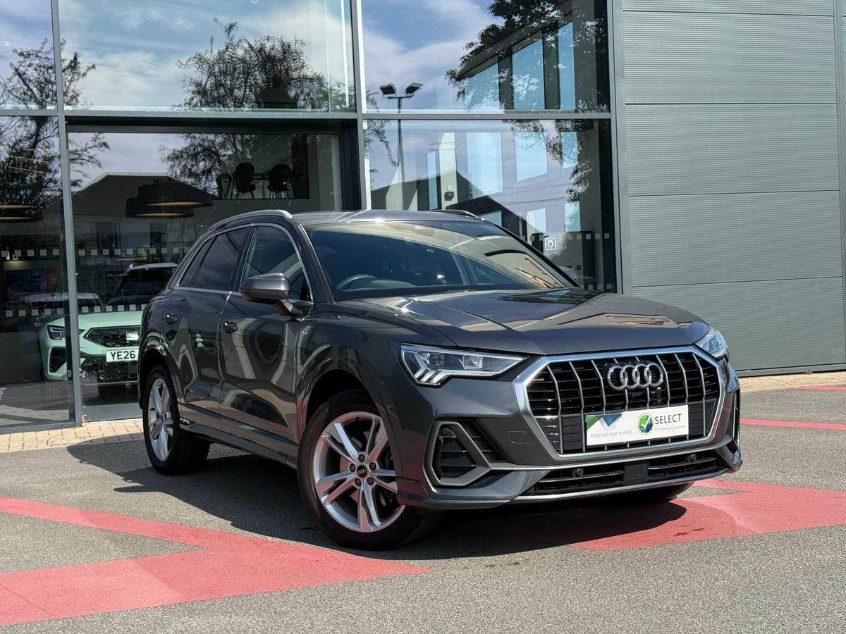 Main listing image - Audi Q3