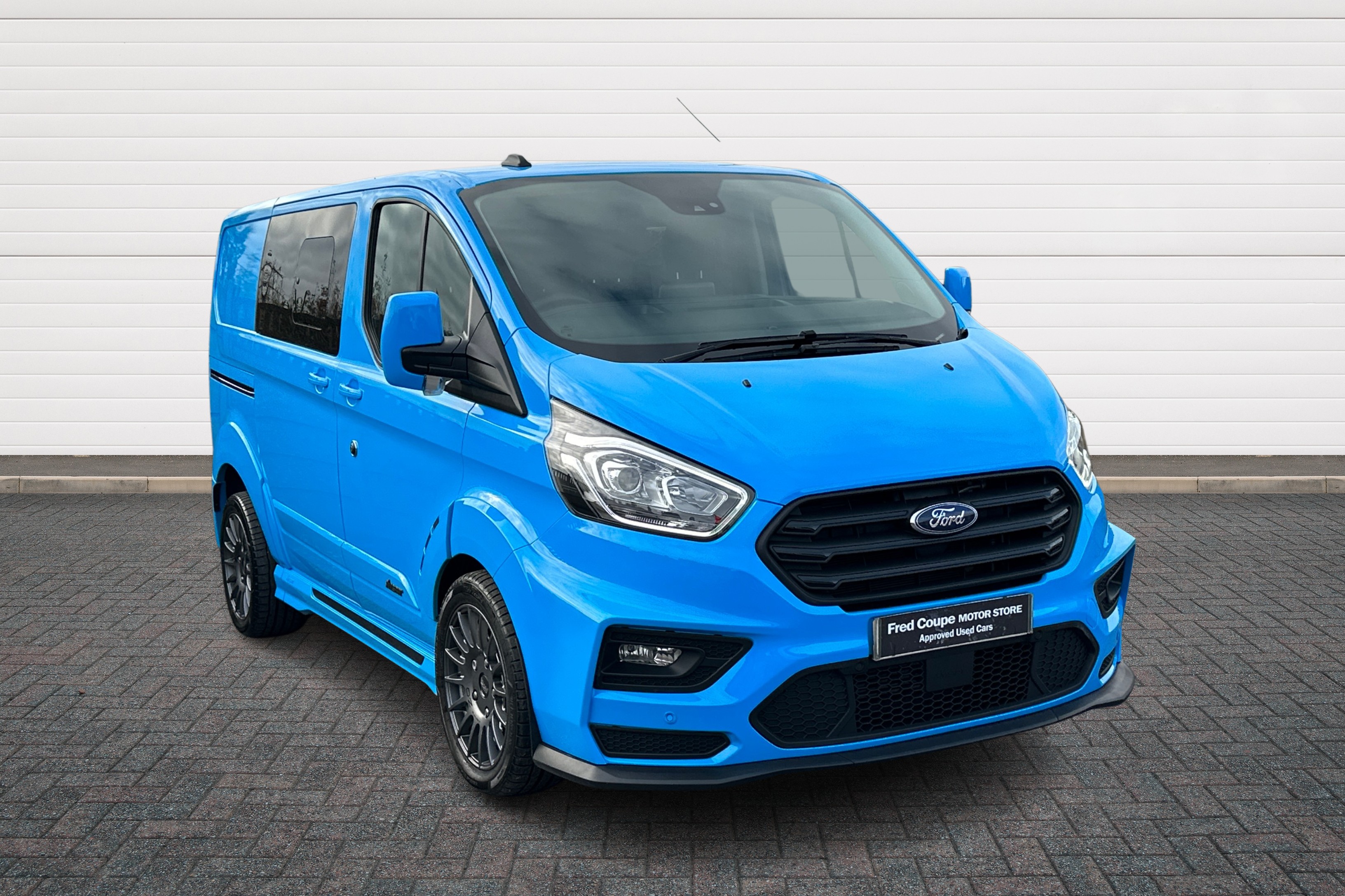 Main listing image - Ford Transit Custom