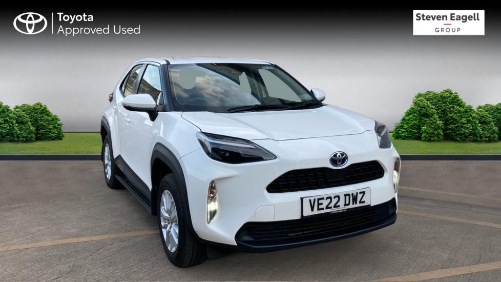 Main listing image - Toyota Yaris Cross