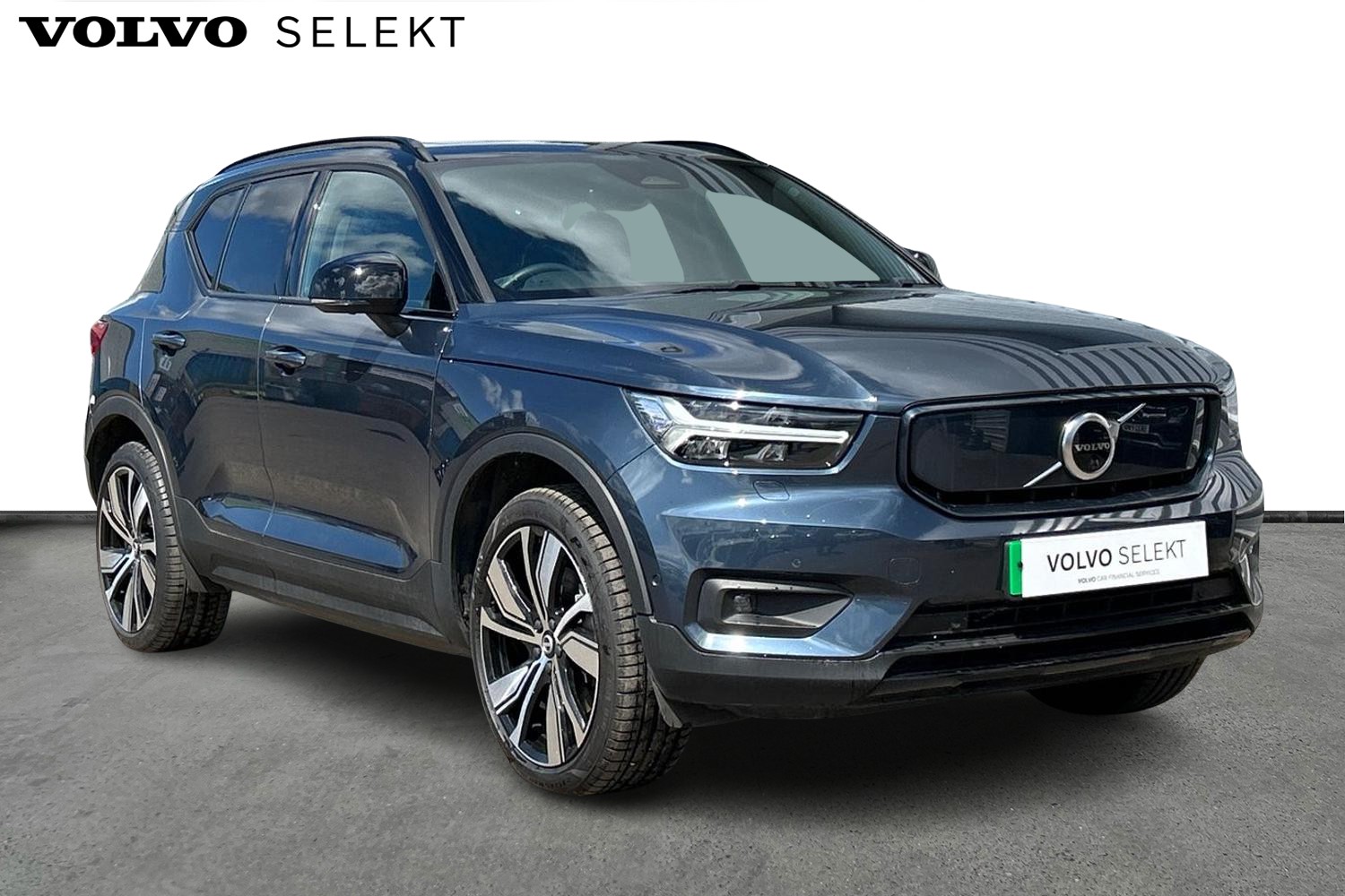Main listing image - Volvo XC40 Recharge