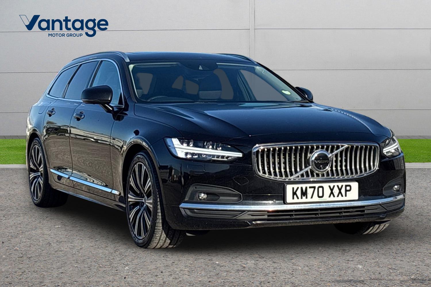 Main listing image - Volvo V90