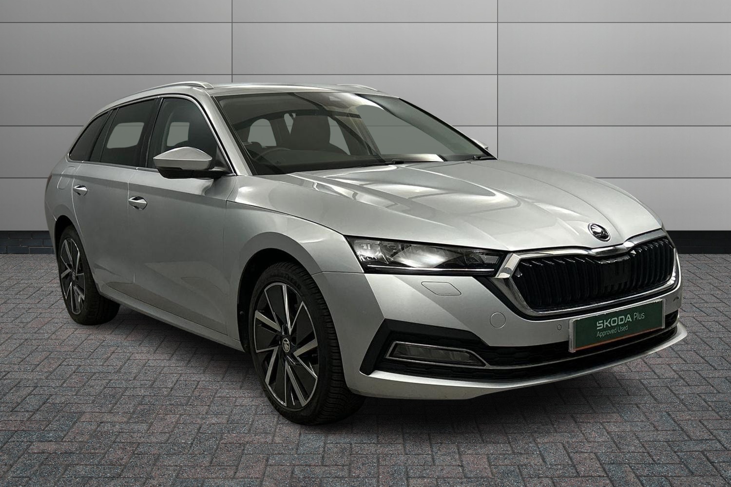 Main listing image - Skoda Octavia Estate