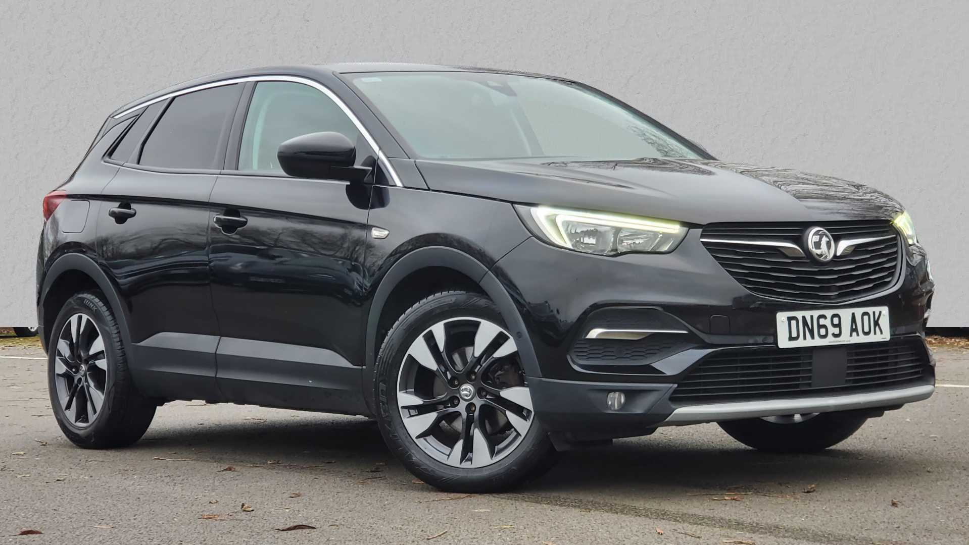 Main listing image - Vauxhall Grandland X