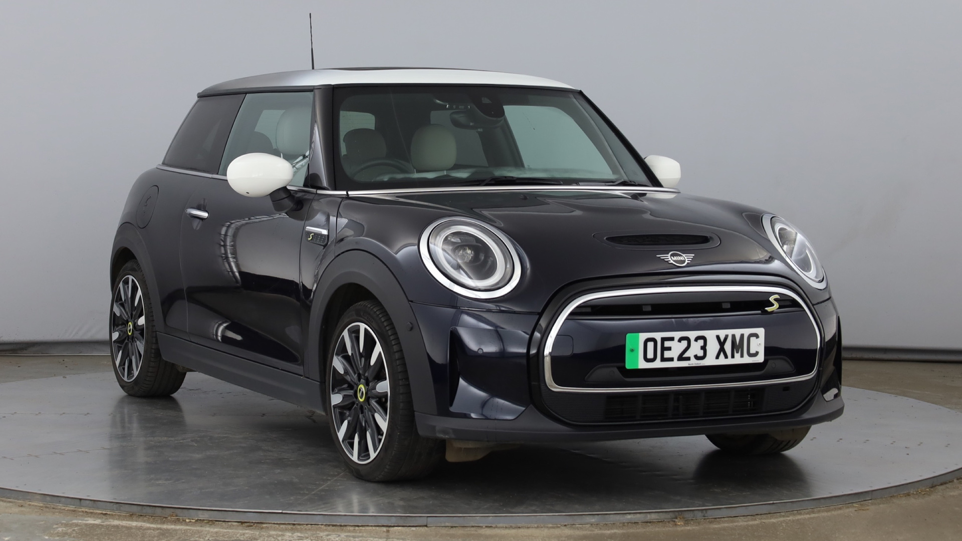 Main listing image - MINI Electric