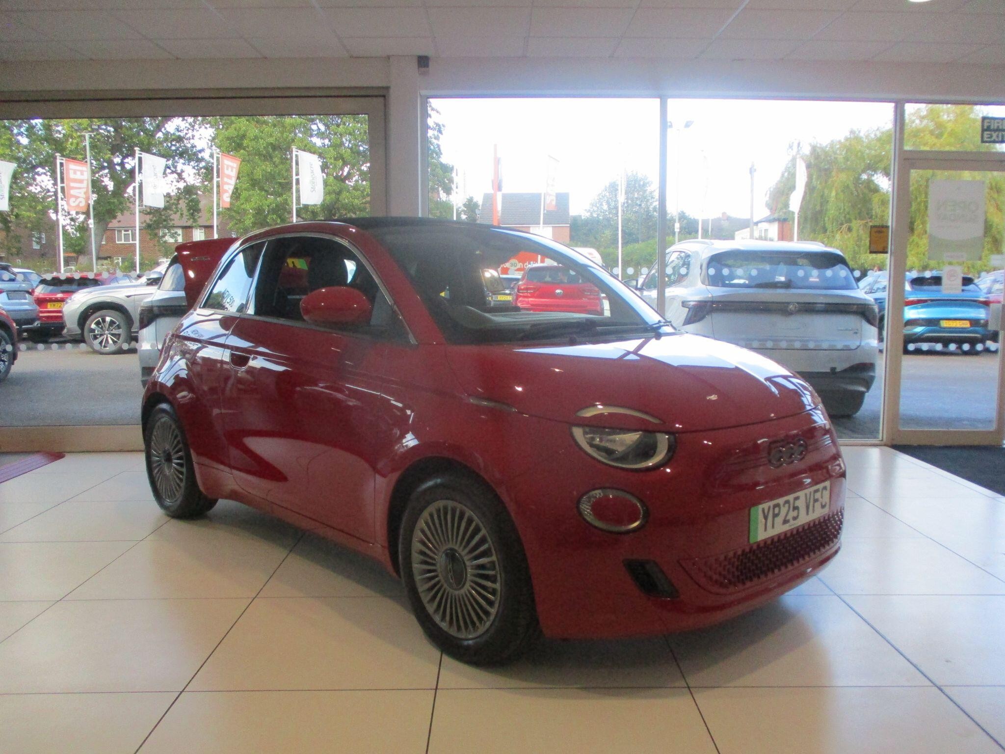 Main listing image - Fiat 500 Electric