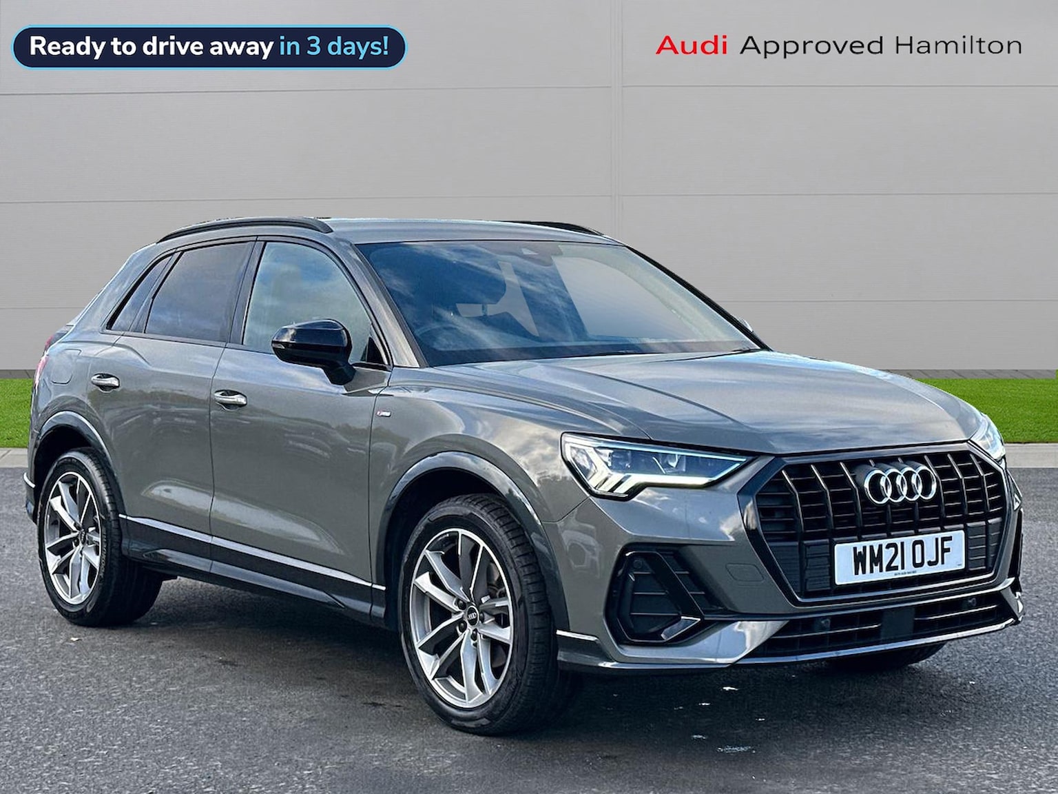 Main listing image - Audi Q3