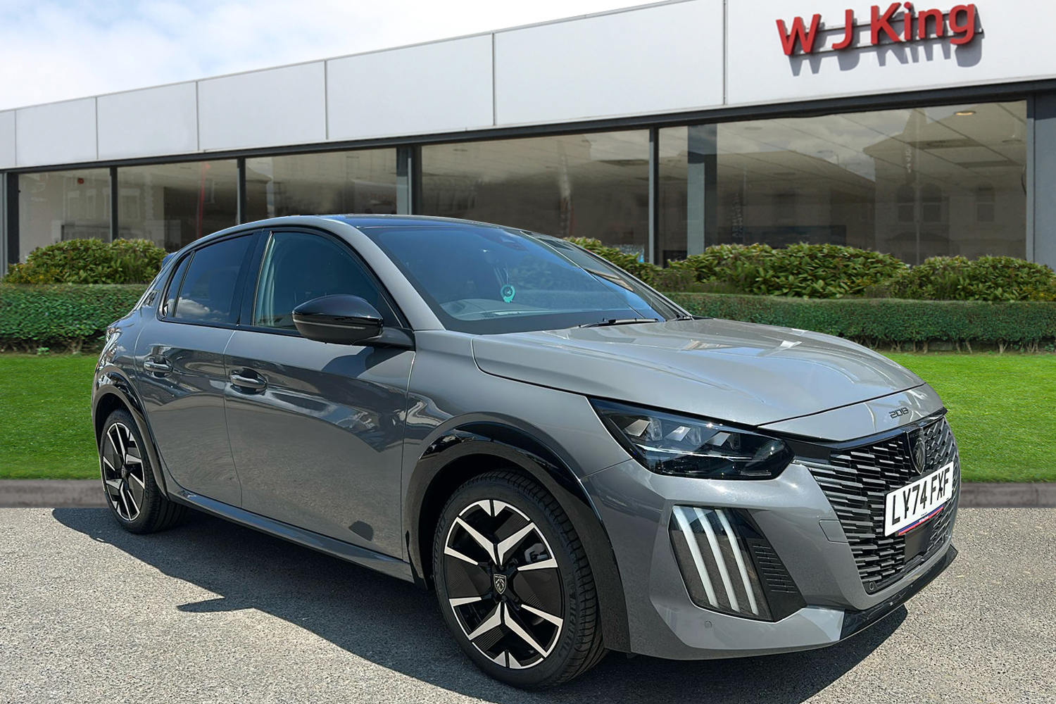 Main listing image - Peugeot 208