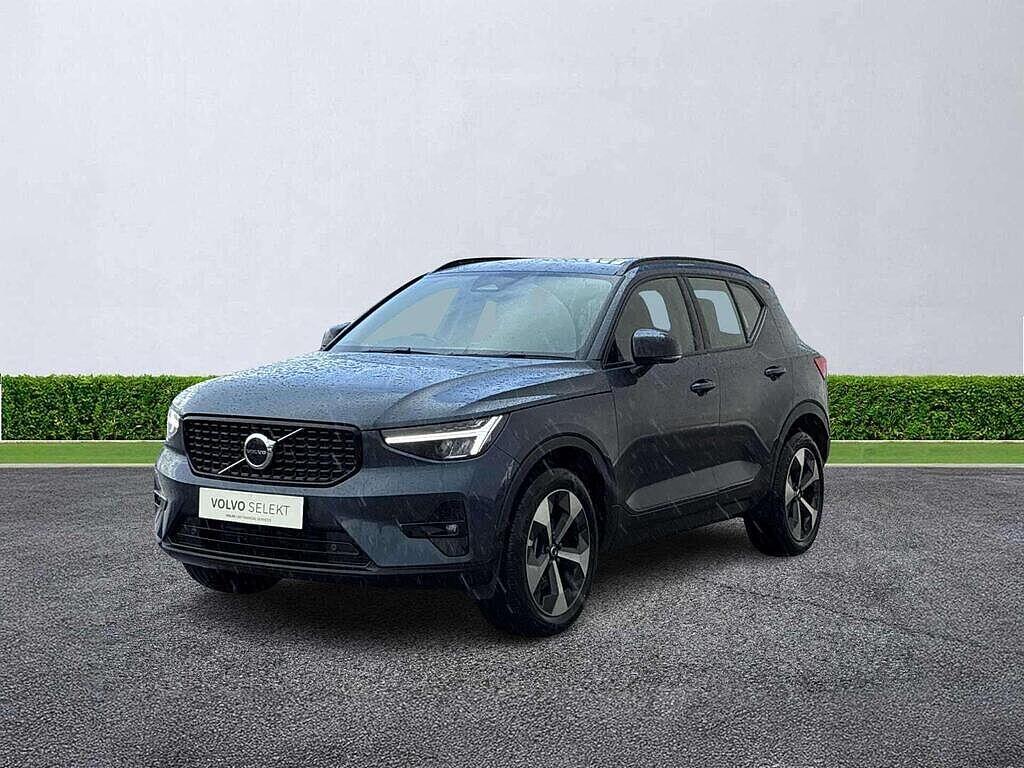 Main listing image - Volvo XC40