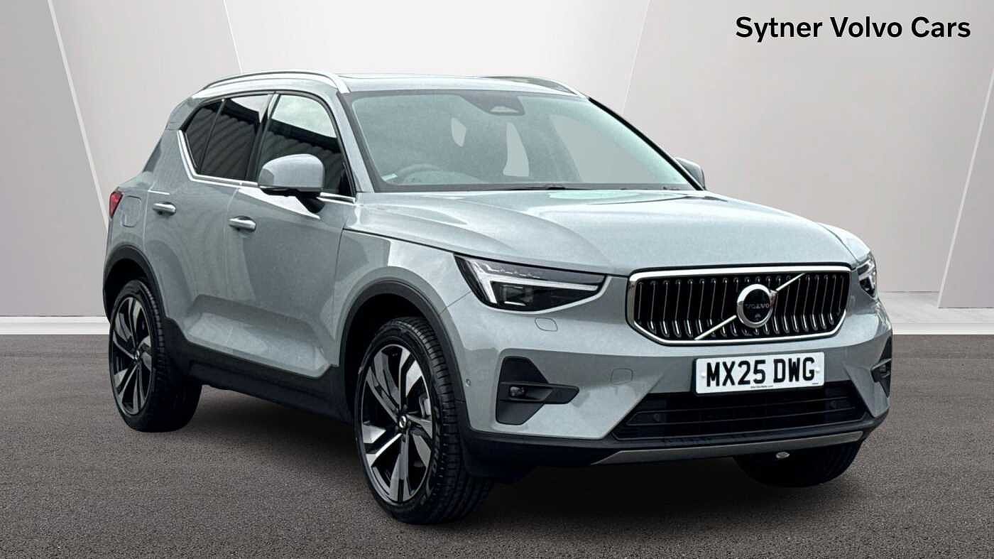Main listing image - Volvo XC40