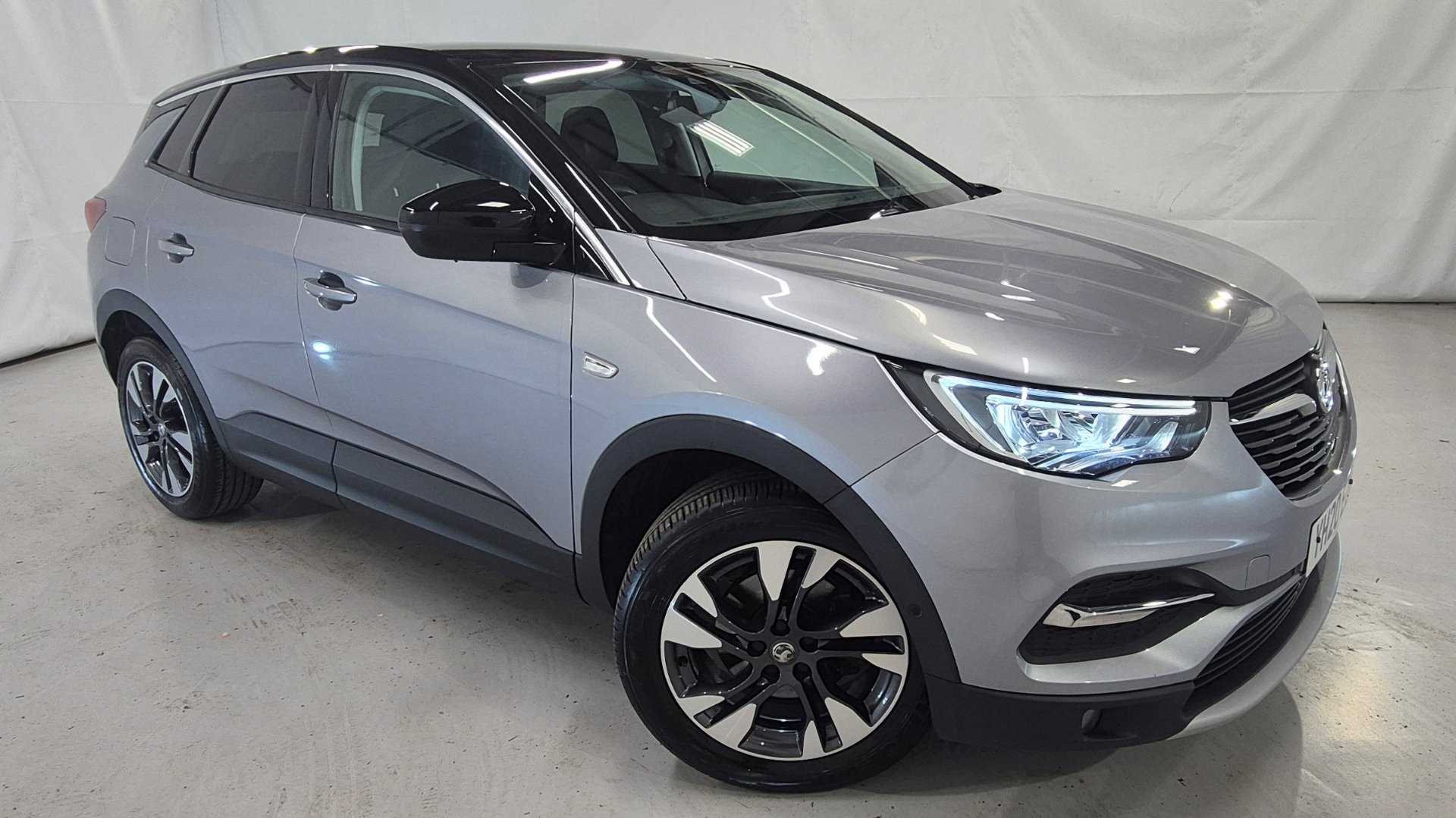 Main listing image - Vauxhall Grandland X