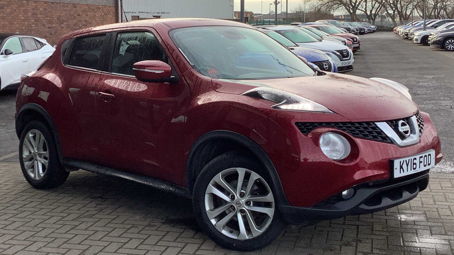 Main listing image - Nissan Juke