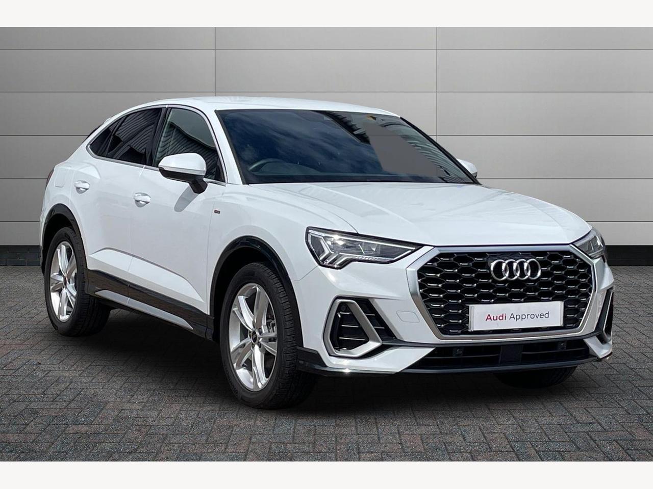 Main listing image - Audi Q3