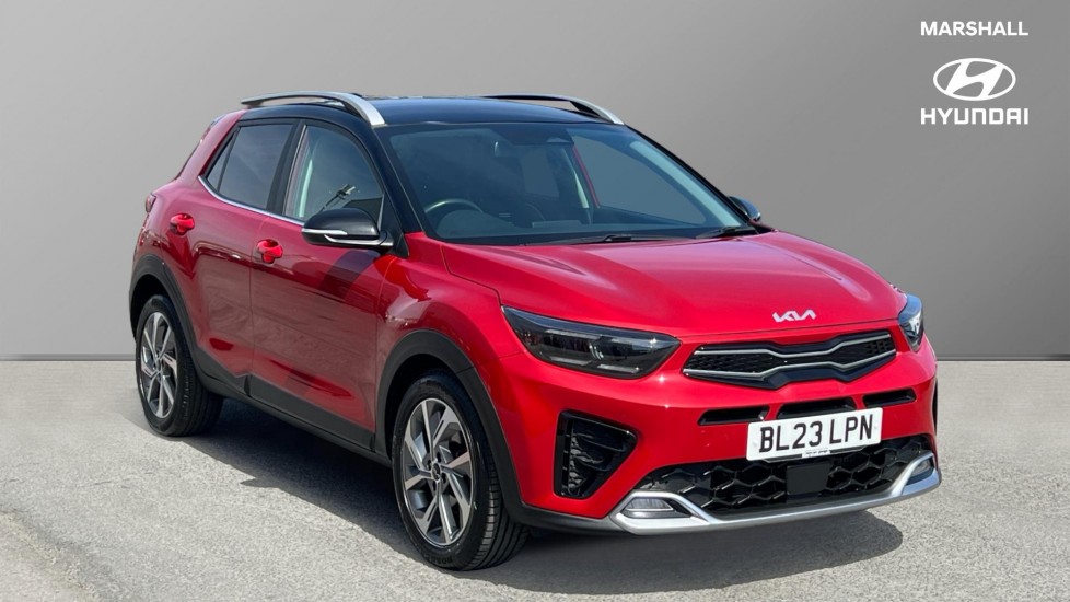 Main listing image - Kia Stonic
