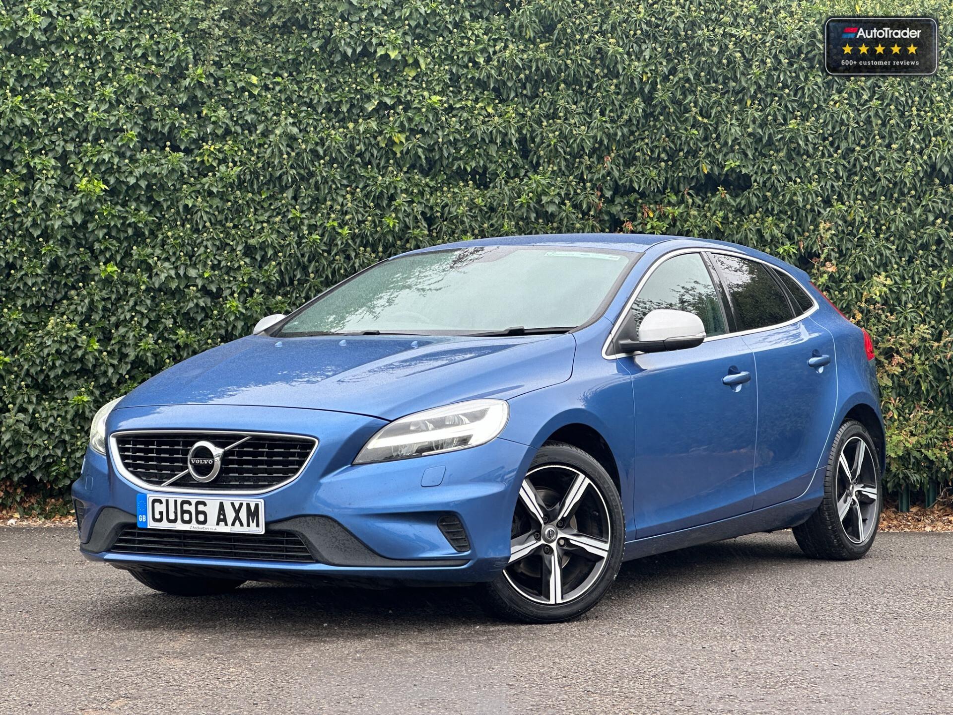 Main listing image - Volvo V40