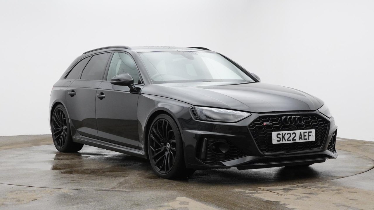 Main listing image - Audi RS4