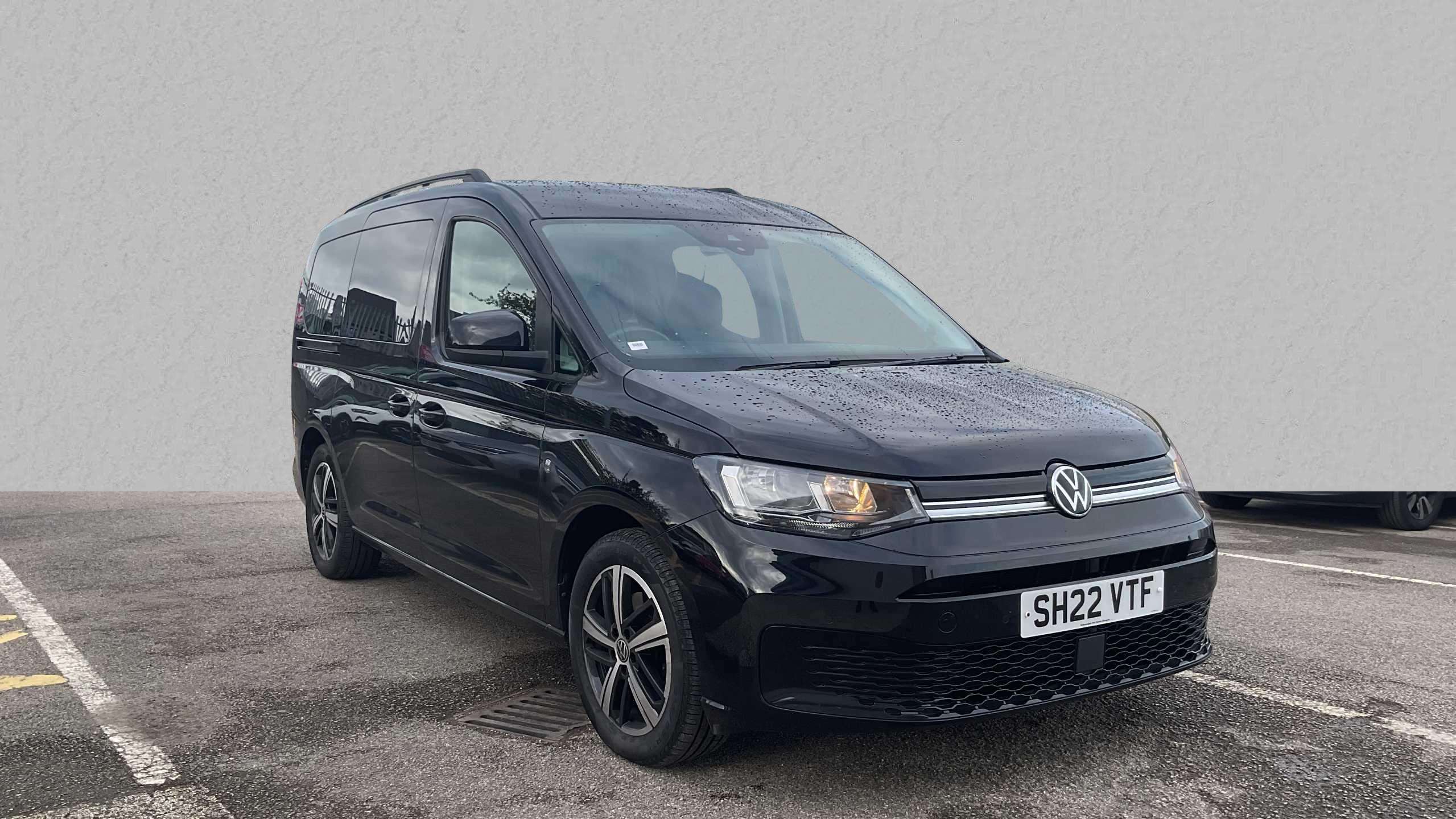 Main listing image - Volkswagen Caddy Maxi Life