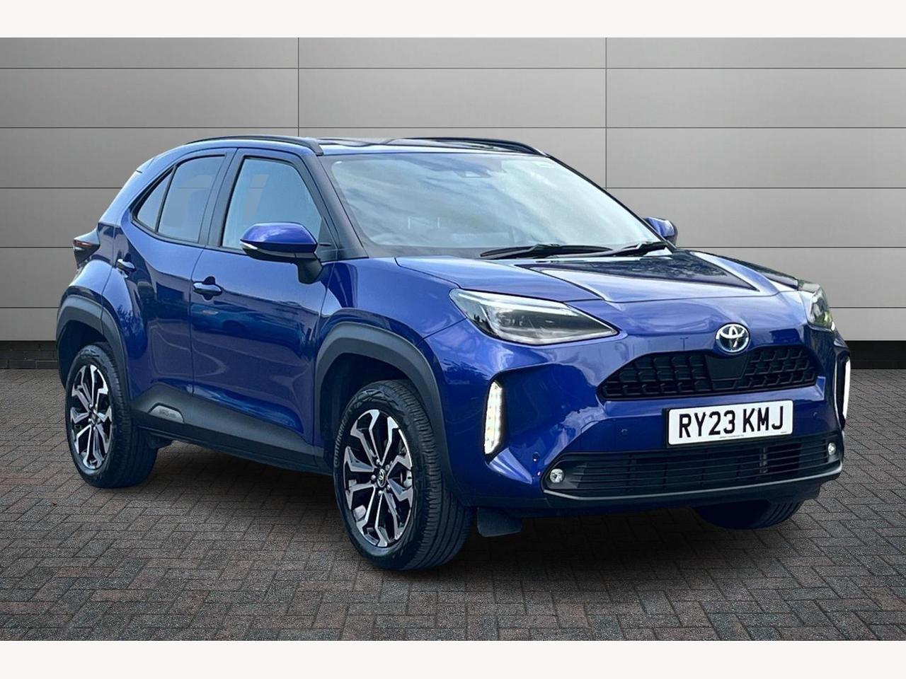 Main listing image - Toyota Yaris Cross