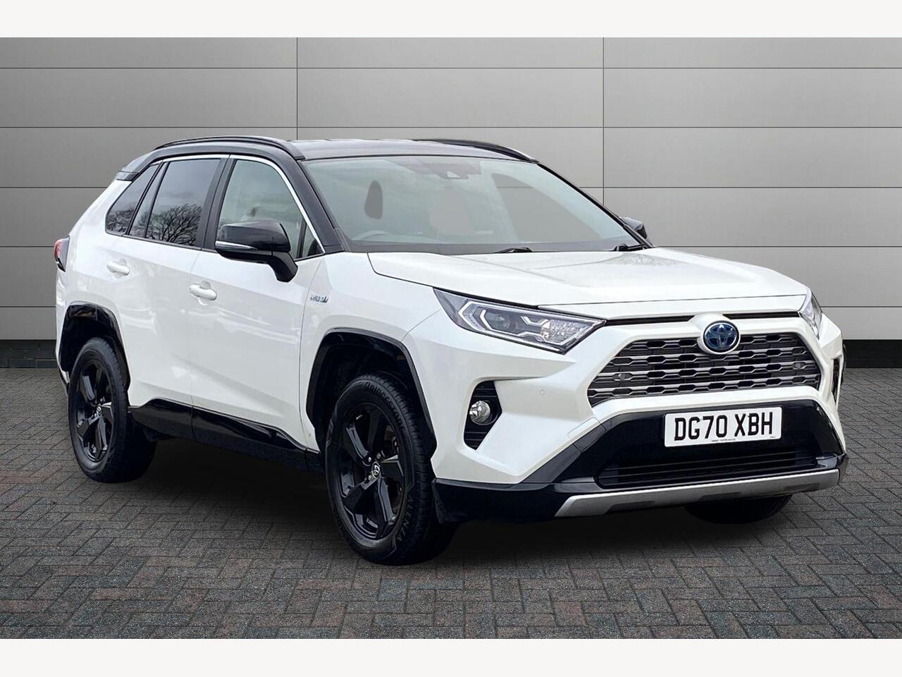 Main listing image - Toyota RAV4