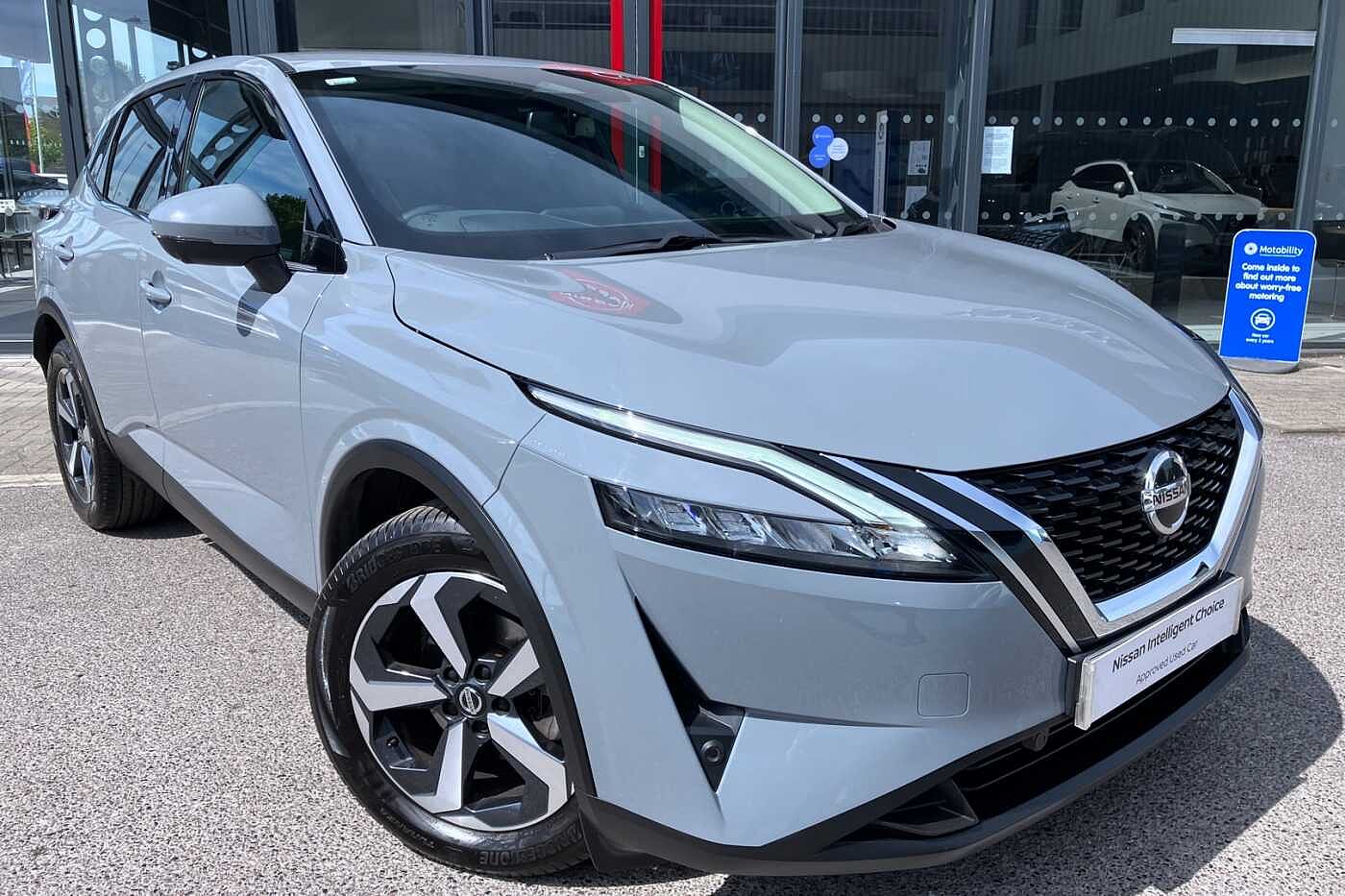 Main listing image - Nissan Qashqai