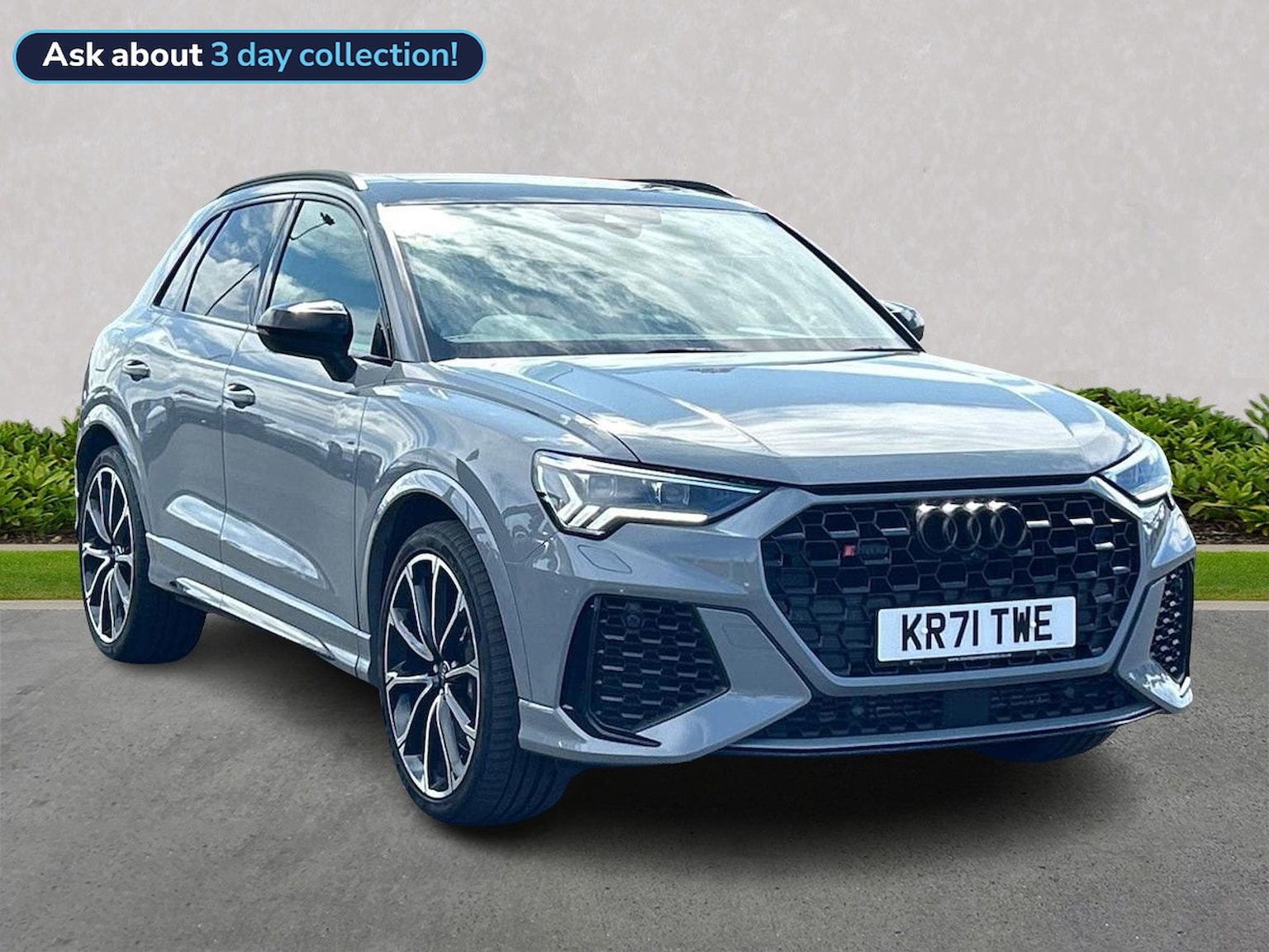 Main listing image - Audi RS Q3