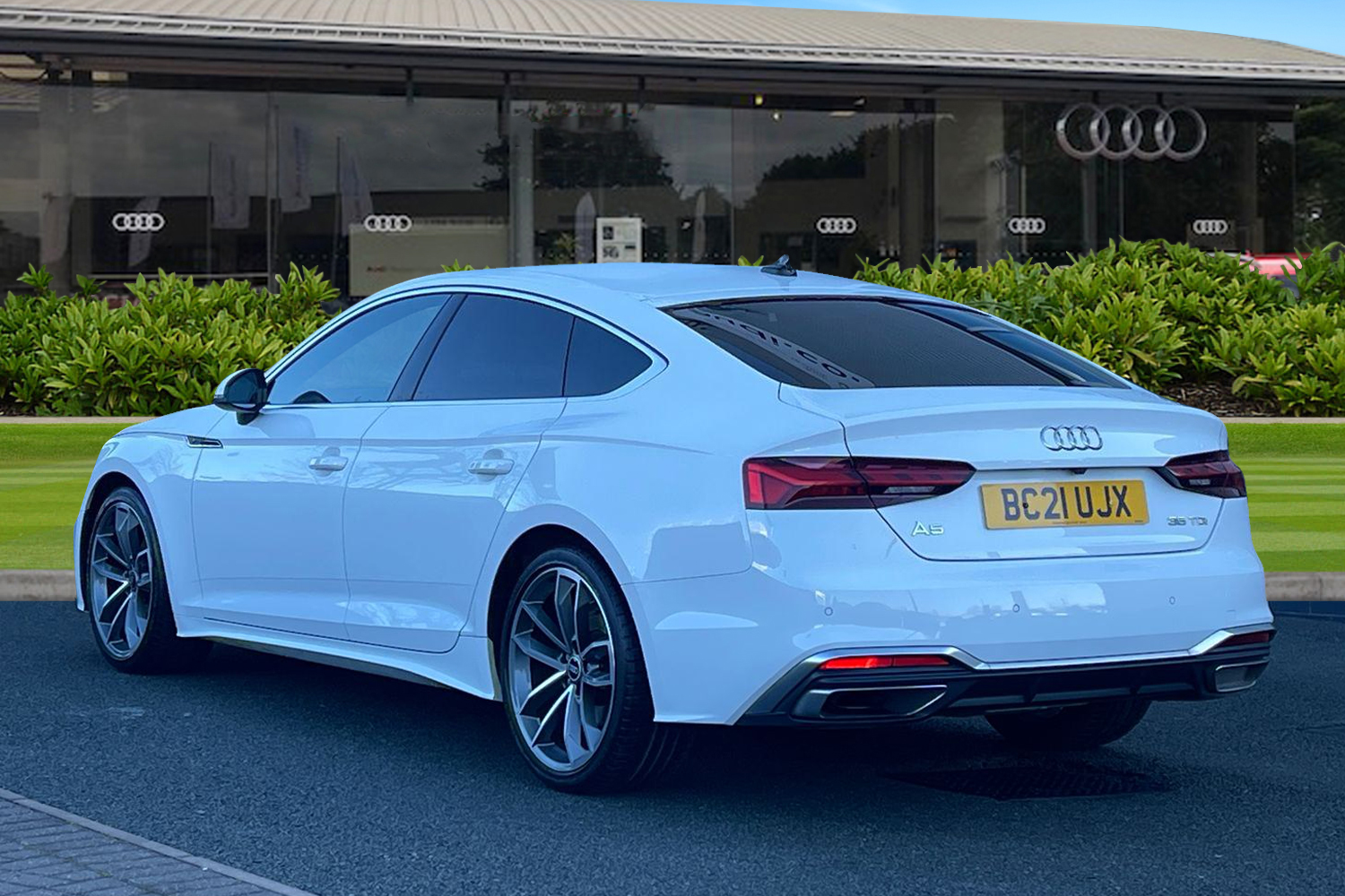 Main listing image - Audi A5 Sportback