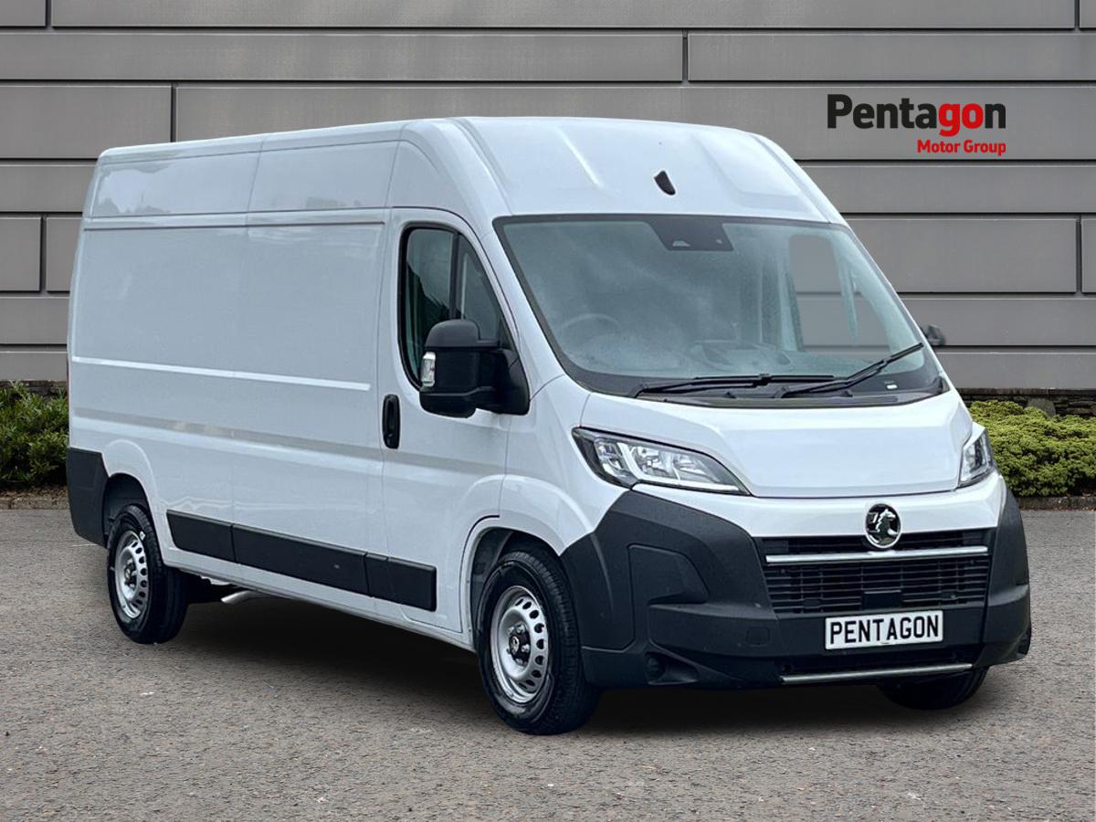 Main listing image - Vauxhall Movano