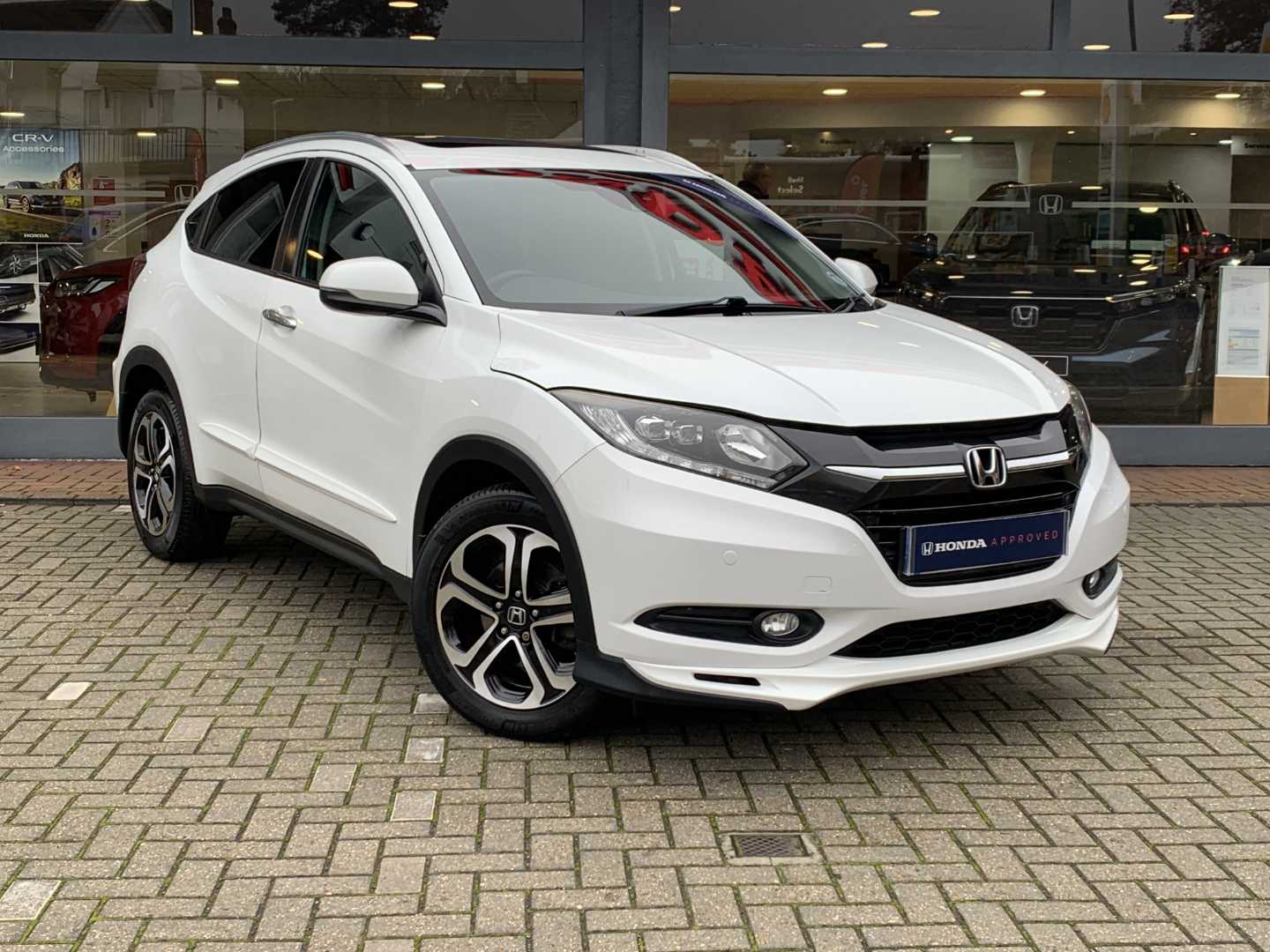 Main listing image - Honda HR-V