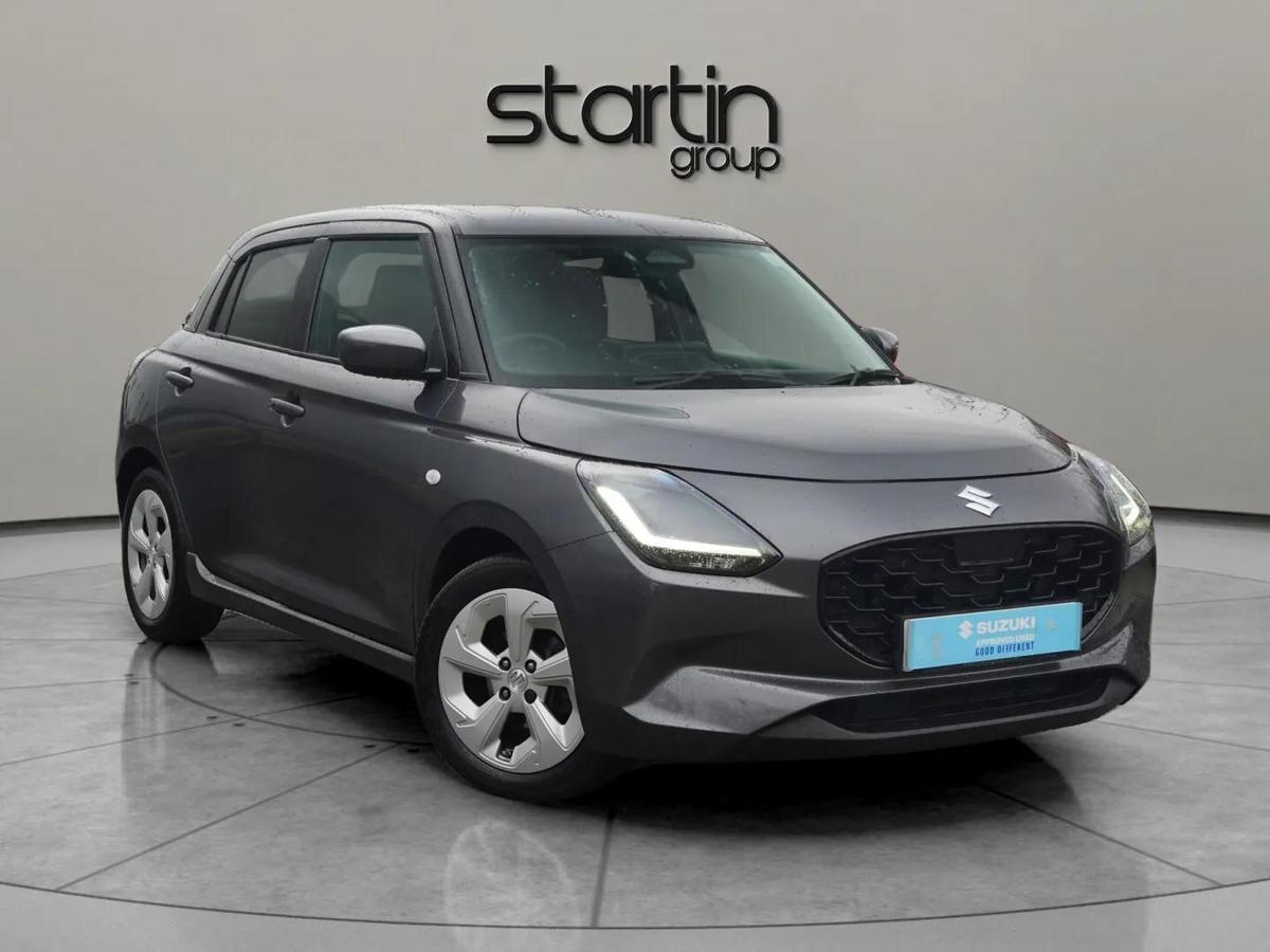 Main listing image - Suzuki Swift