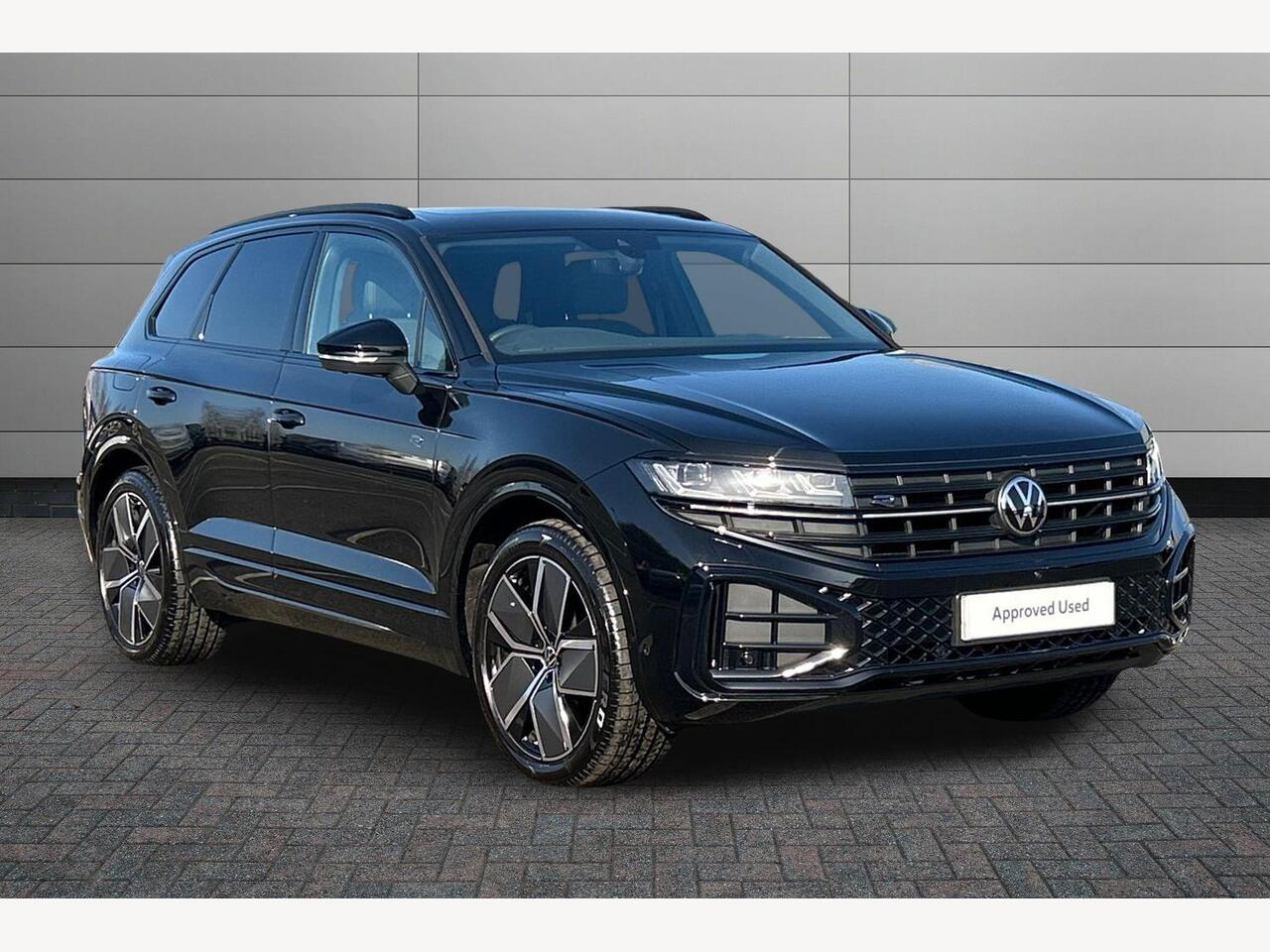 Main listing image - Volkswagen Touareg