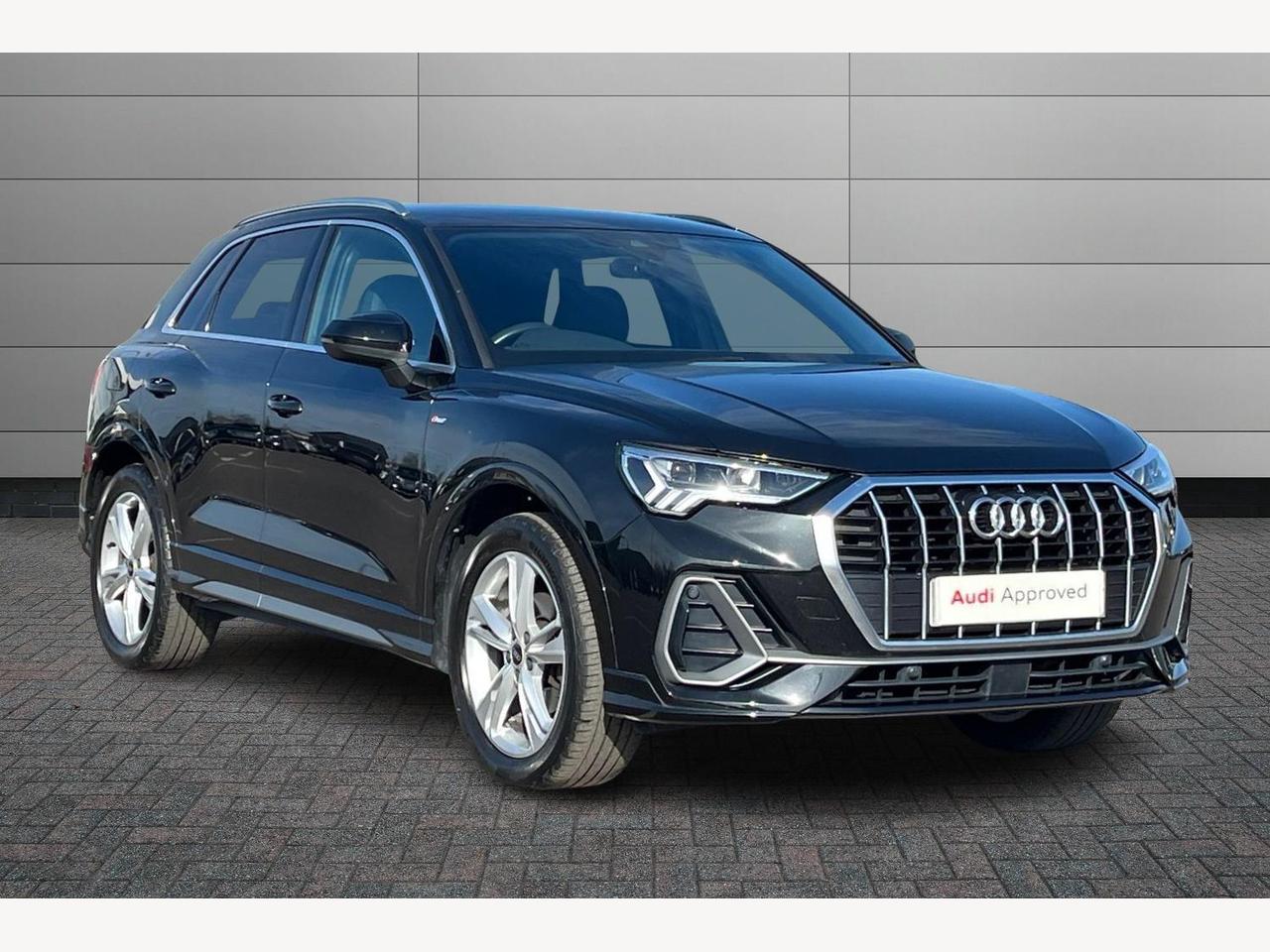 Main listing image - Audi Q3