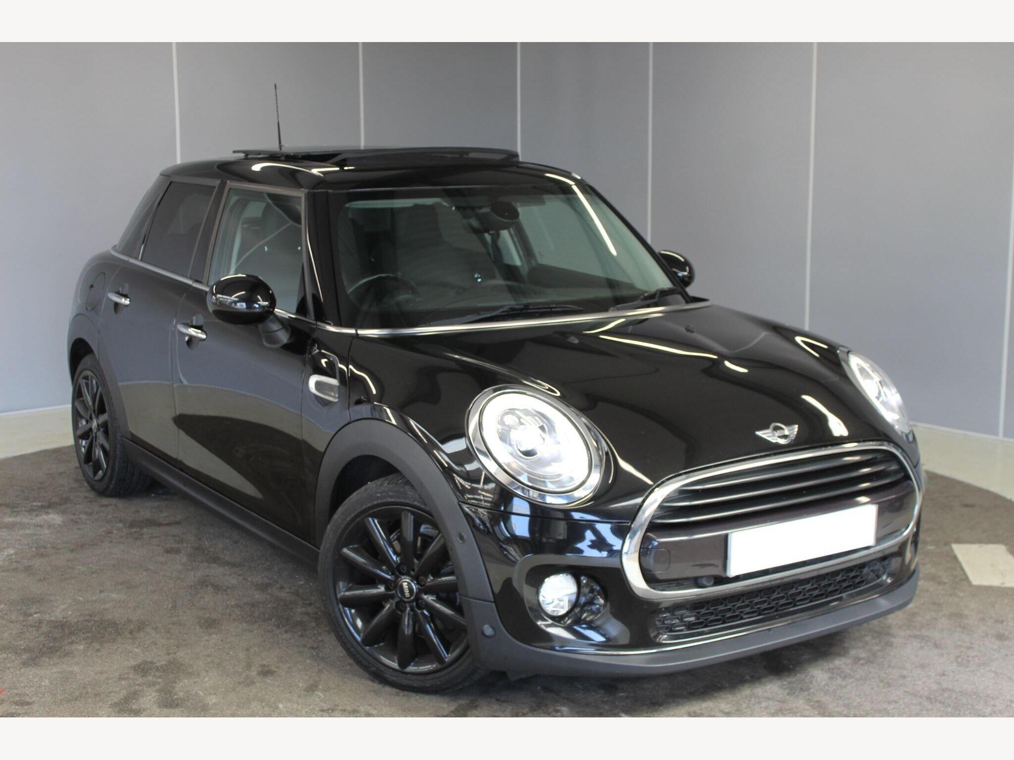 Main listing image - MINI Hatchback 5dr