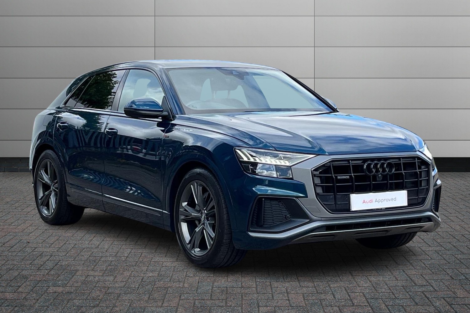 Main listing image - Audi Q8