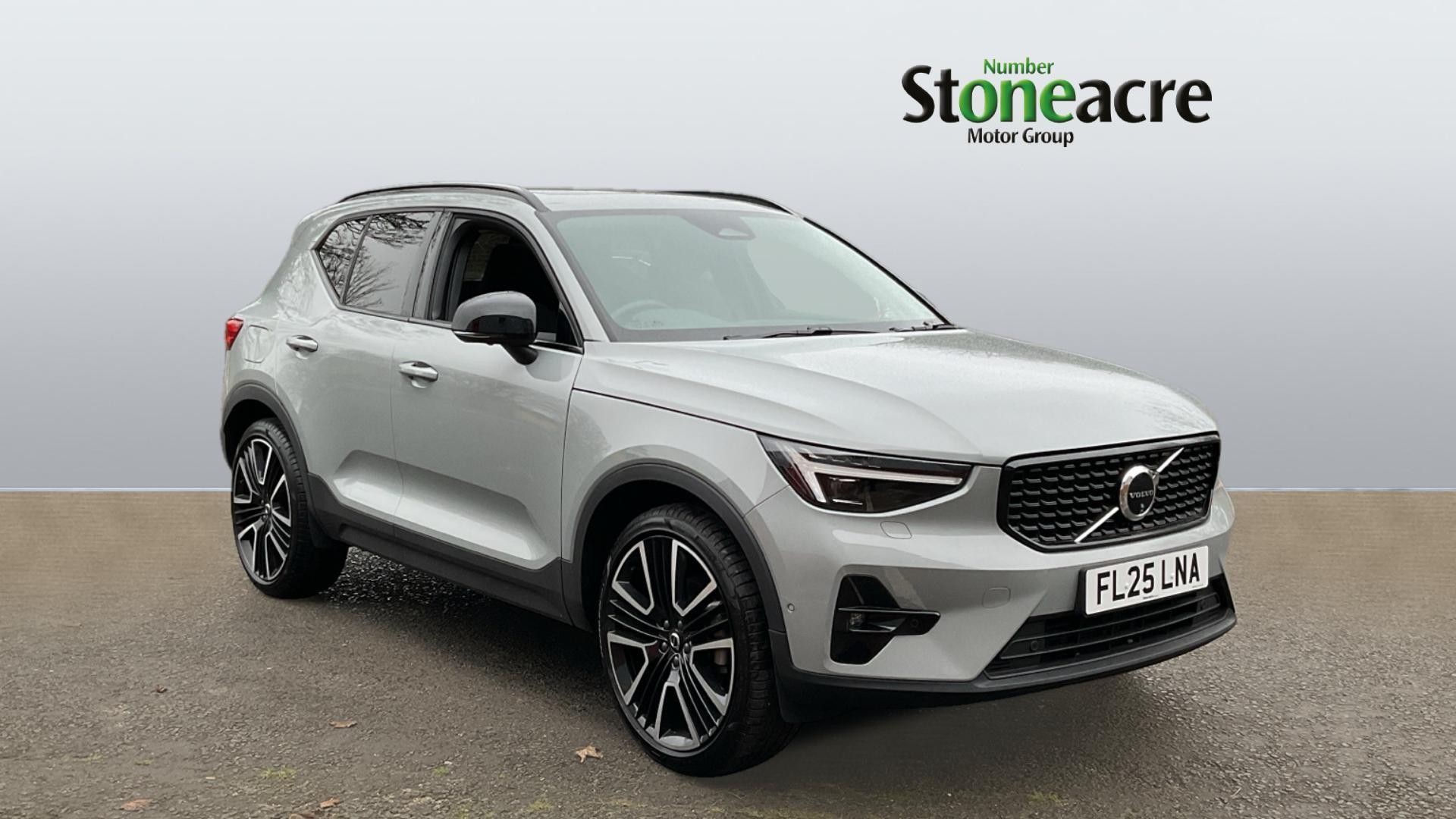 Main listing image - Volvo XC40