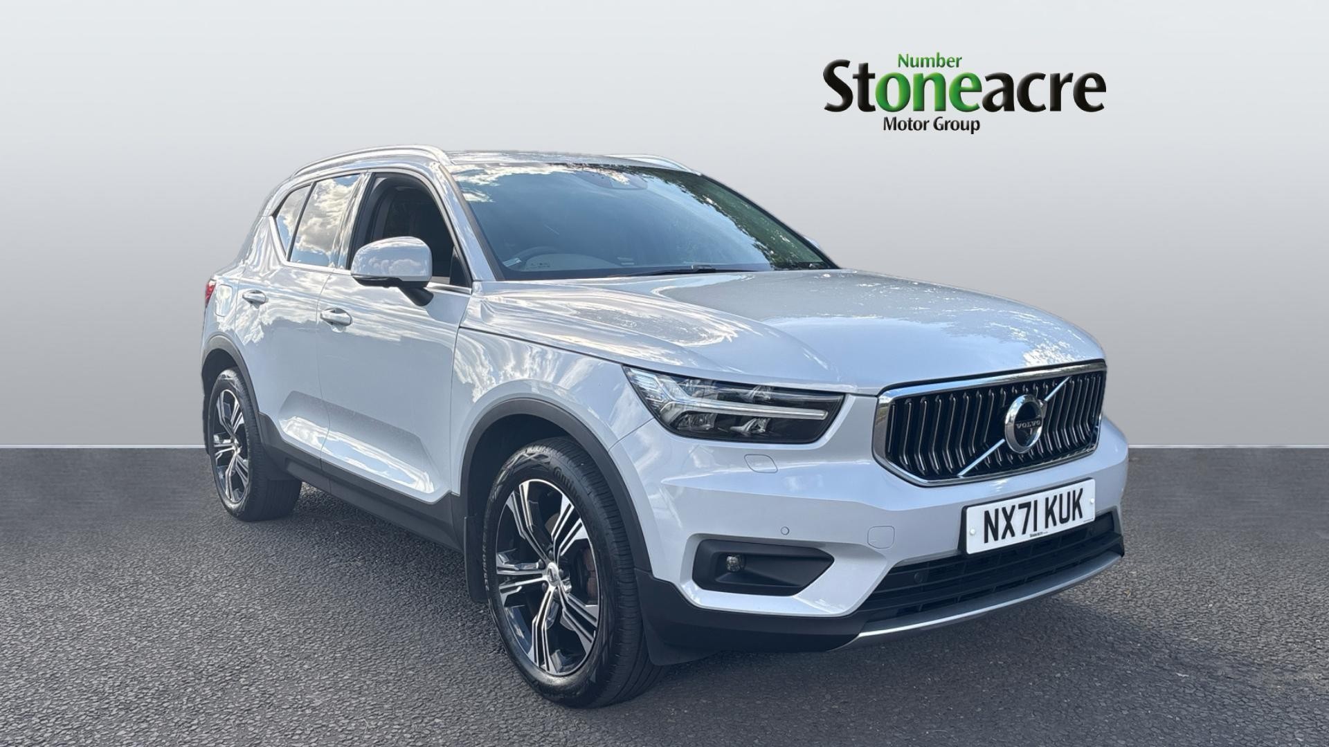 Main listing image - Volvo XC40