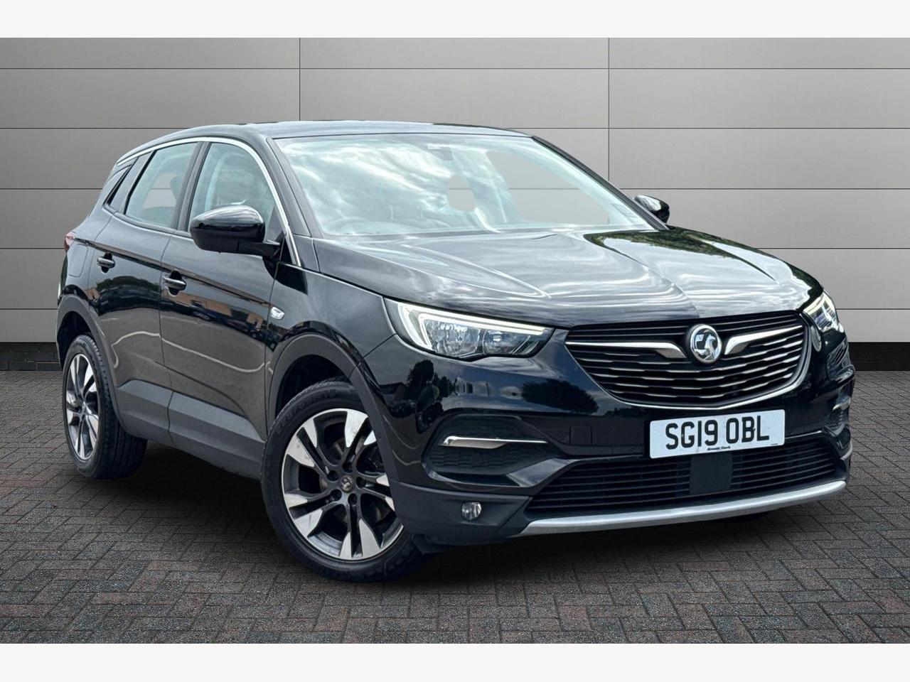 Main listing image - Vauxhall Grandland X