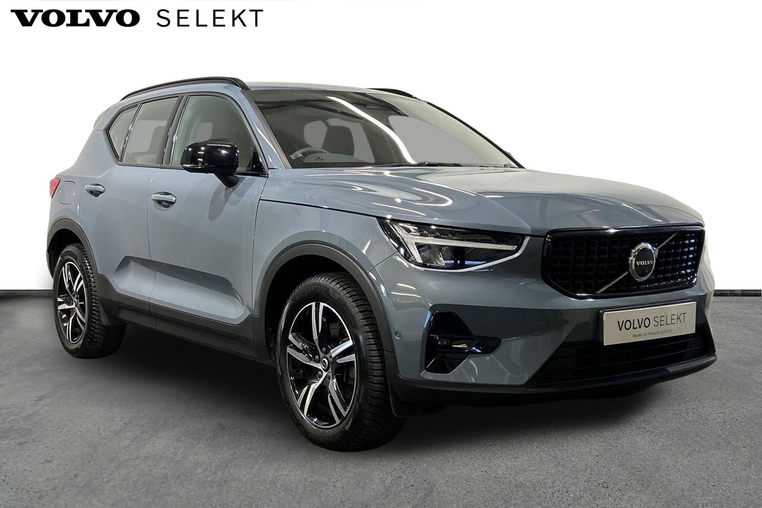 Main listing image - Volvo XC40