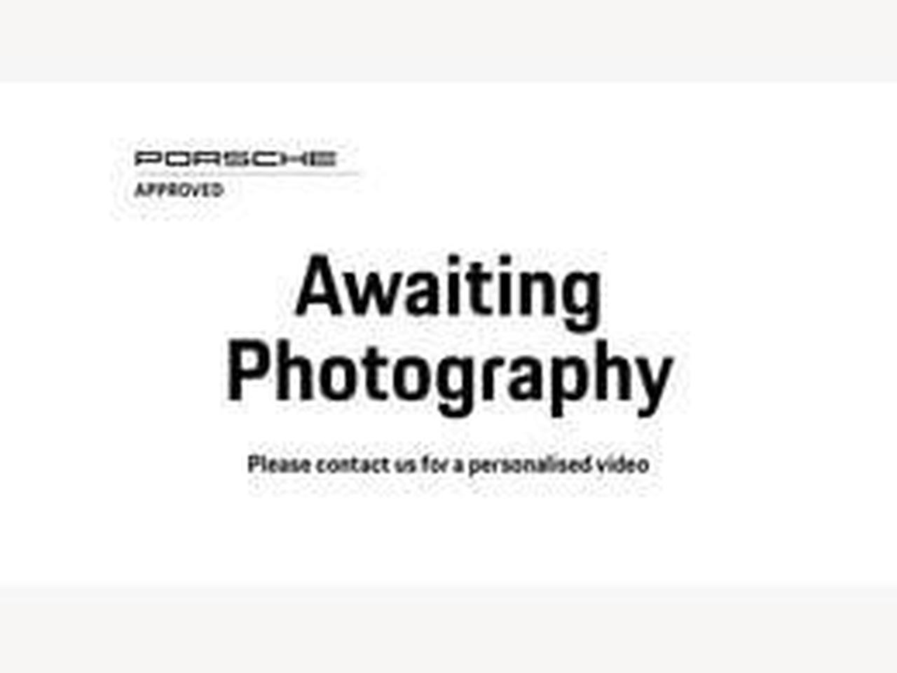 Main listing image - Porsche Macan