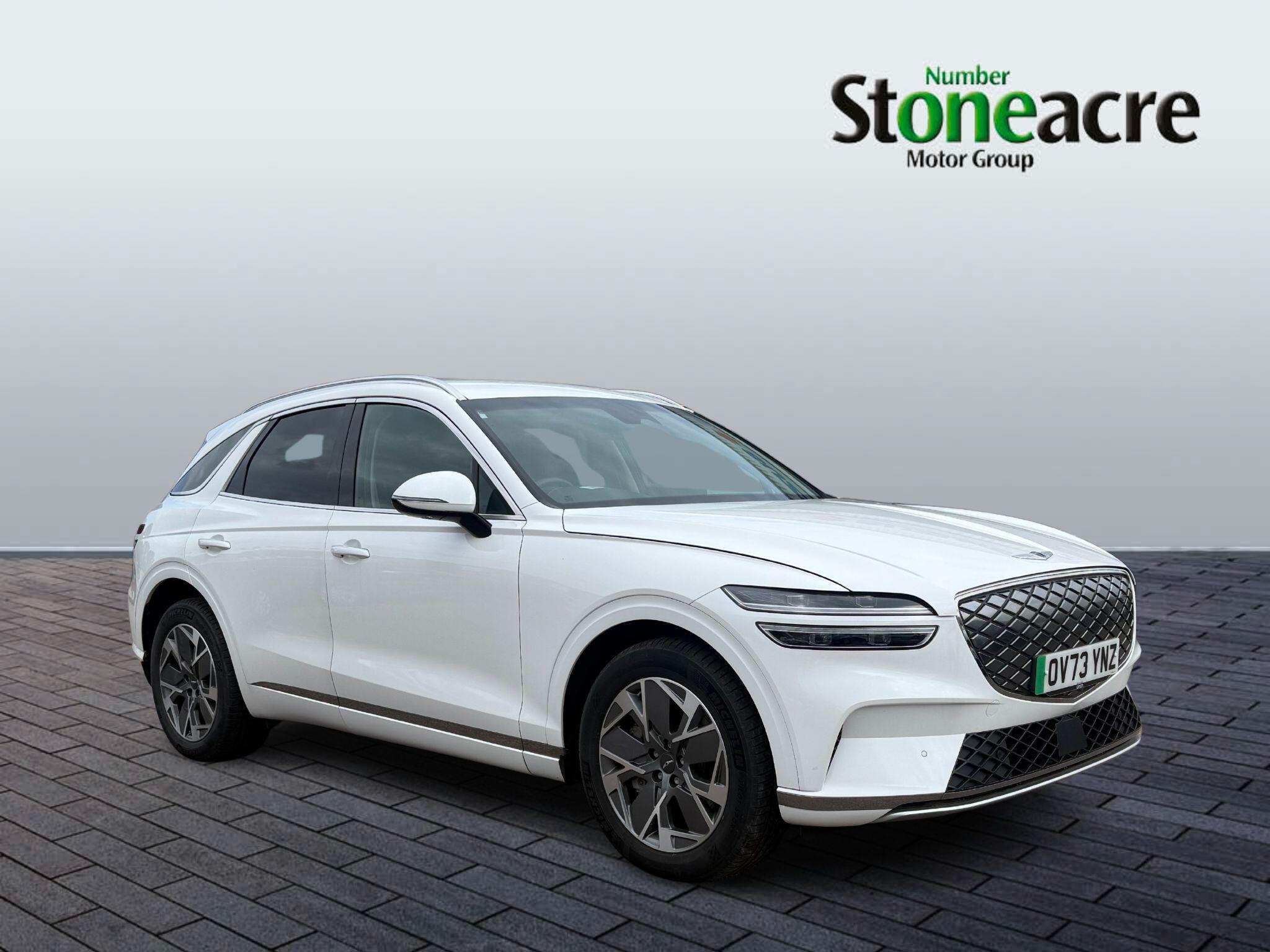 Main listing image - Genesis Gv70