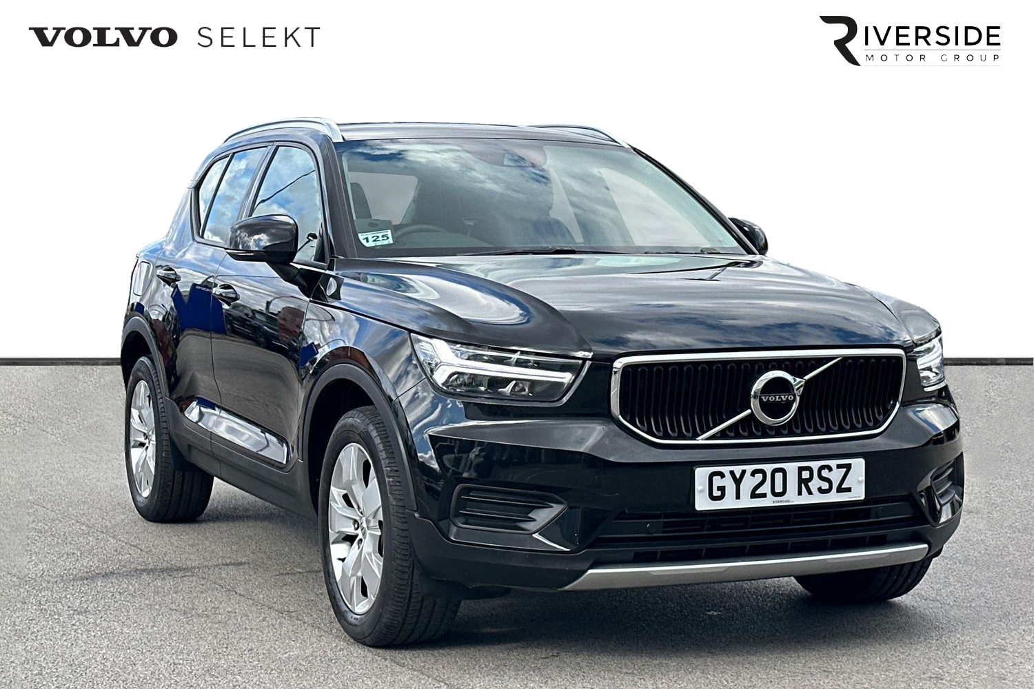 Main listing image - Volvo XC40