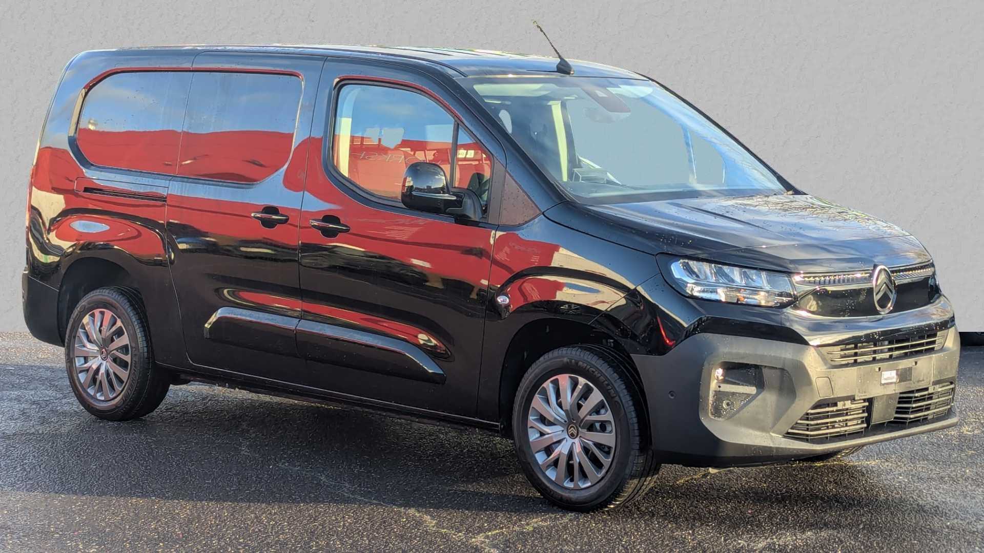 Main listing image - Citroen Berlingo Van