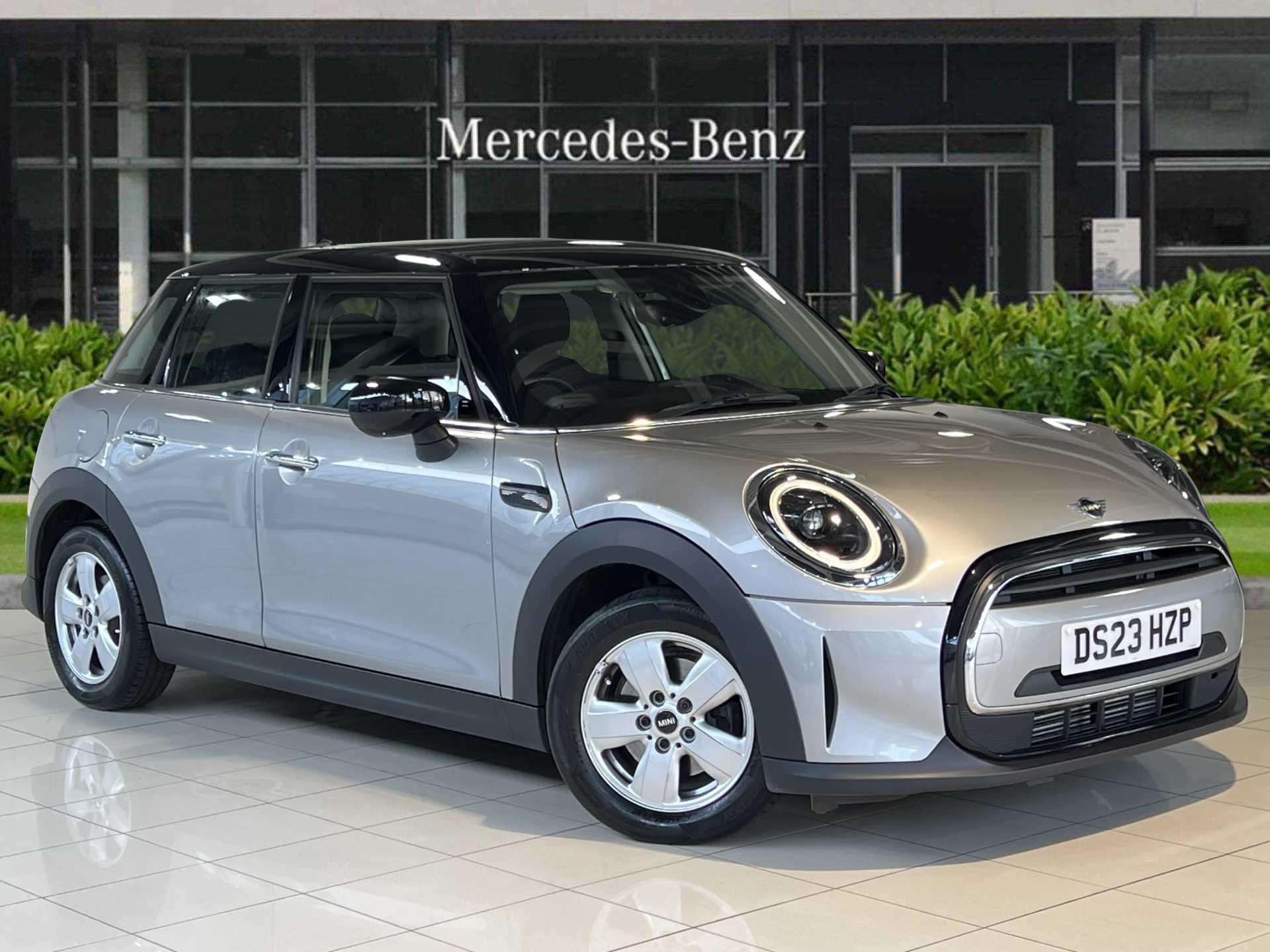 Main listing image - MINI Hatchback 5dr