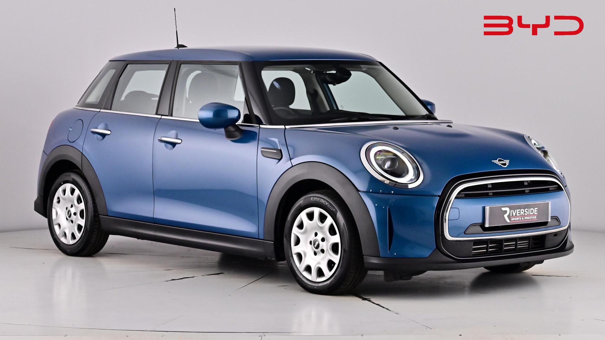 Main listing image - MINI Hatchback 5dr