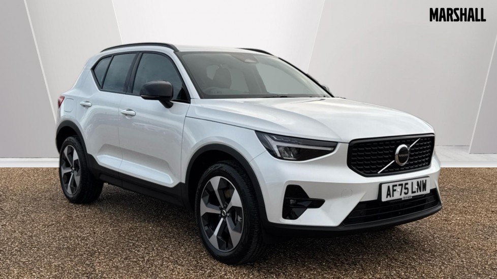Main listing image - Volvo XC40
