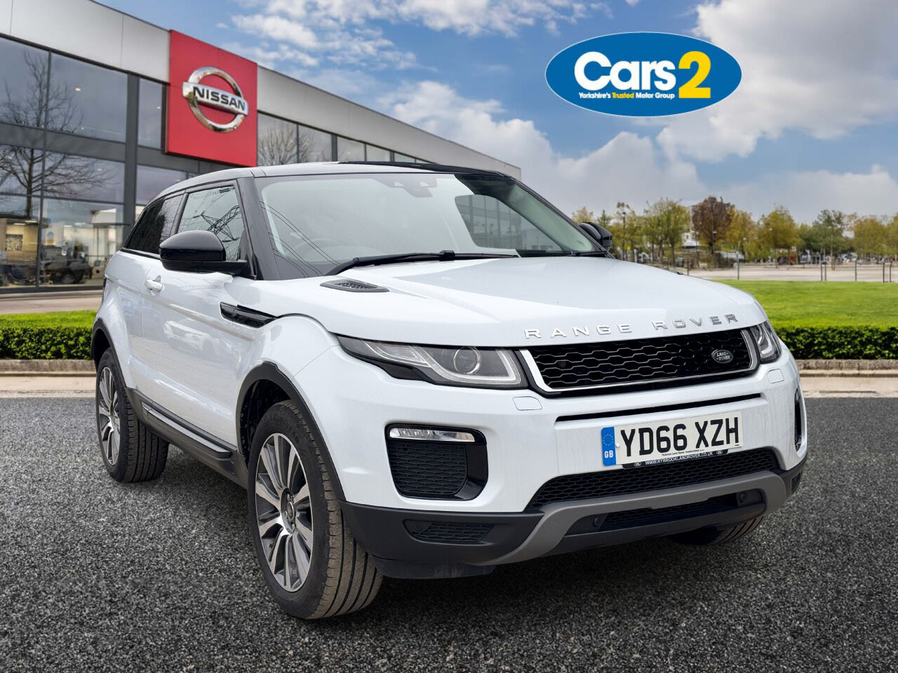 Main listing image - Land Rover Range Rover Evoque