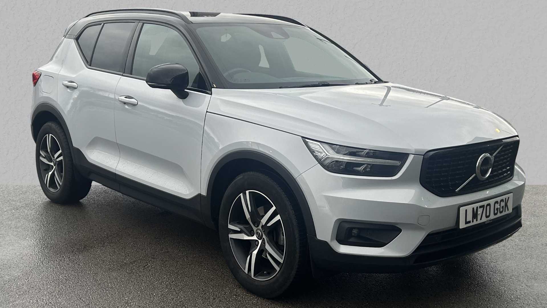 Main listing image - Volvo XC40